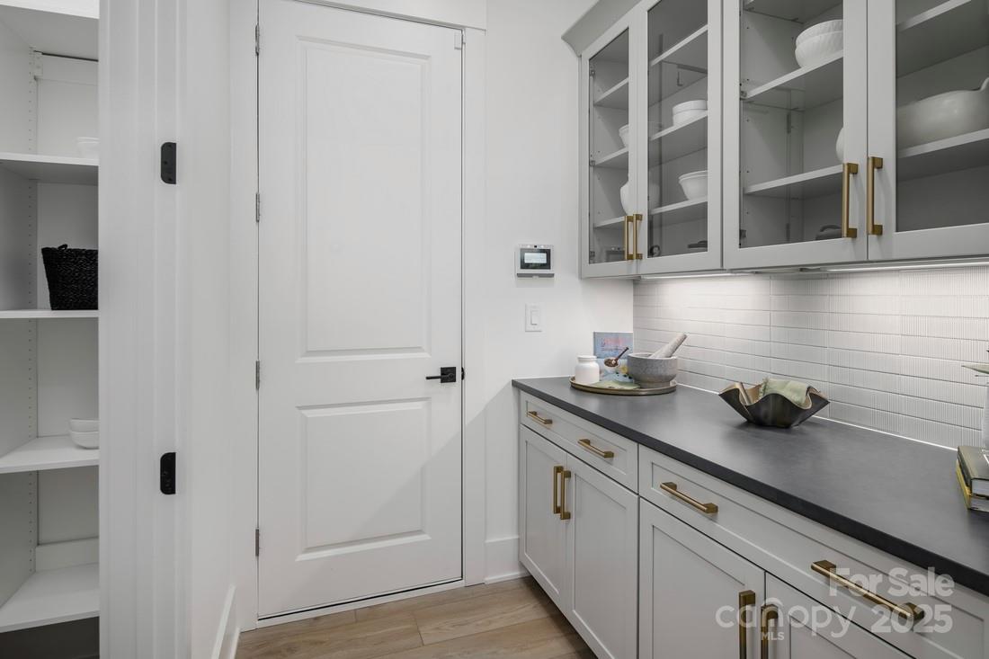 6019 Moonglade Way #424 — Charlotte