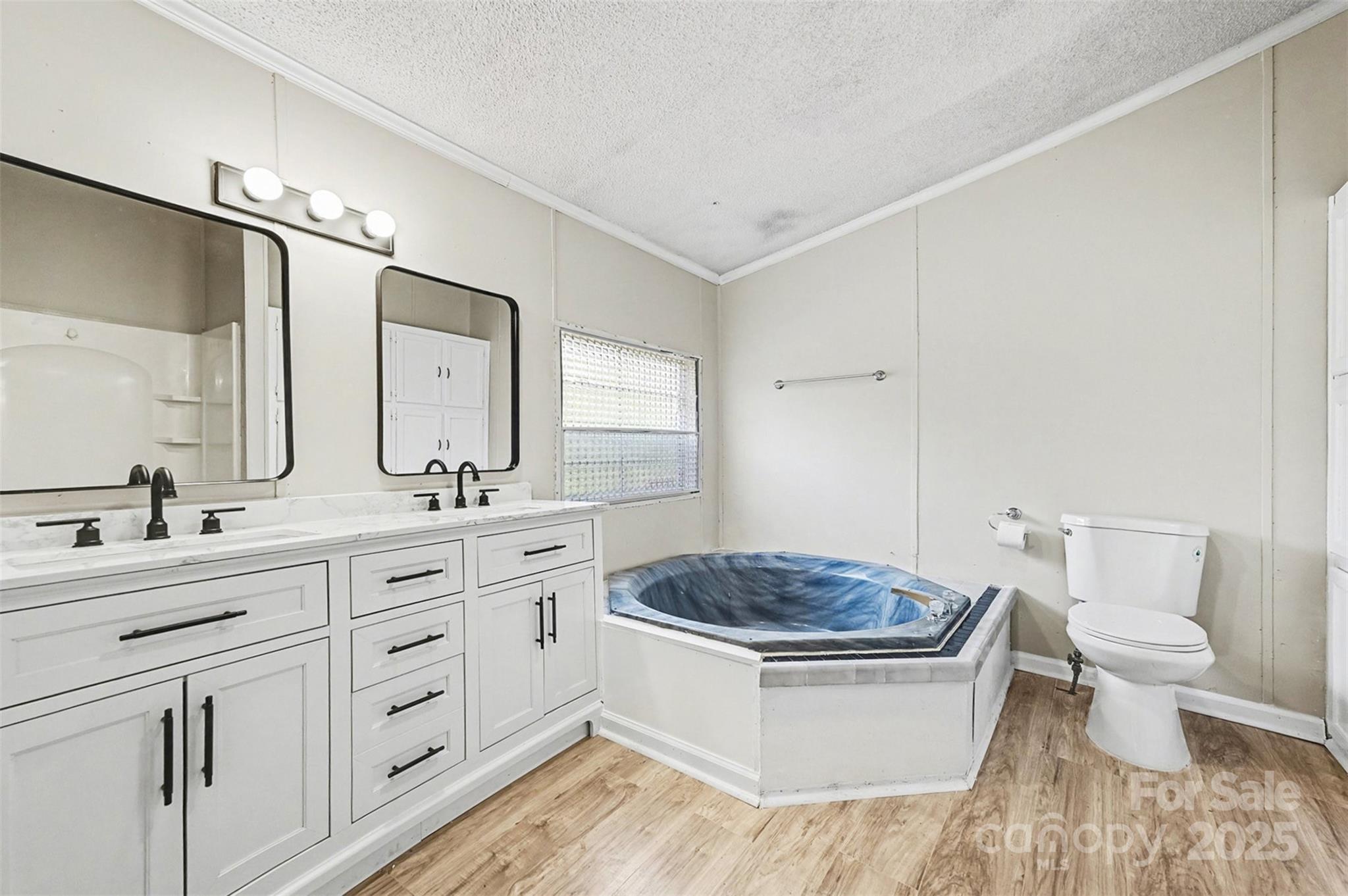 137 Cedar Grove Road — Clover