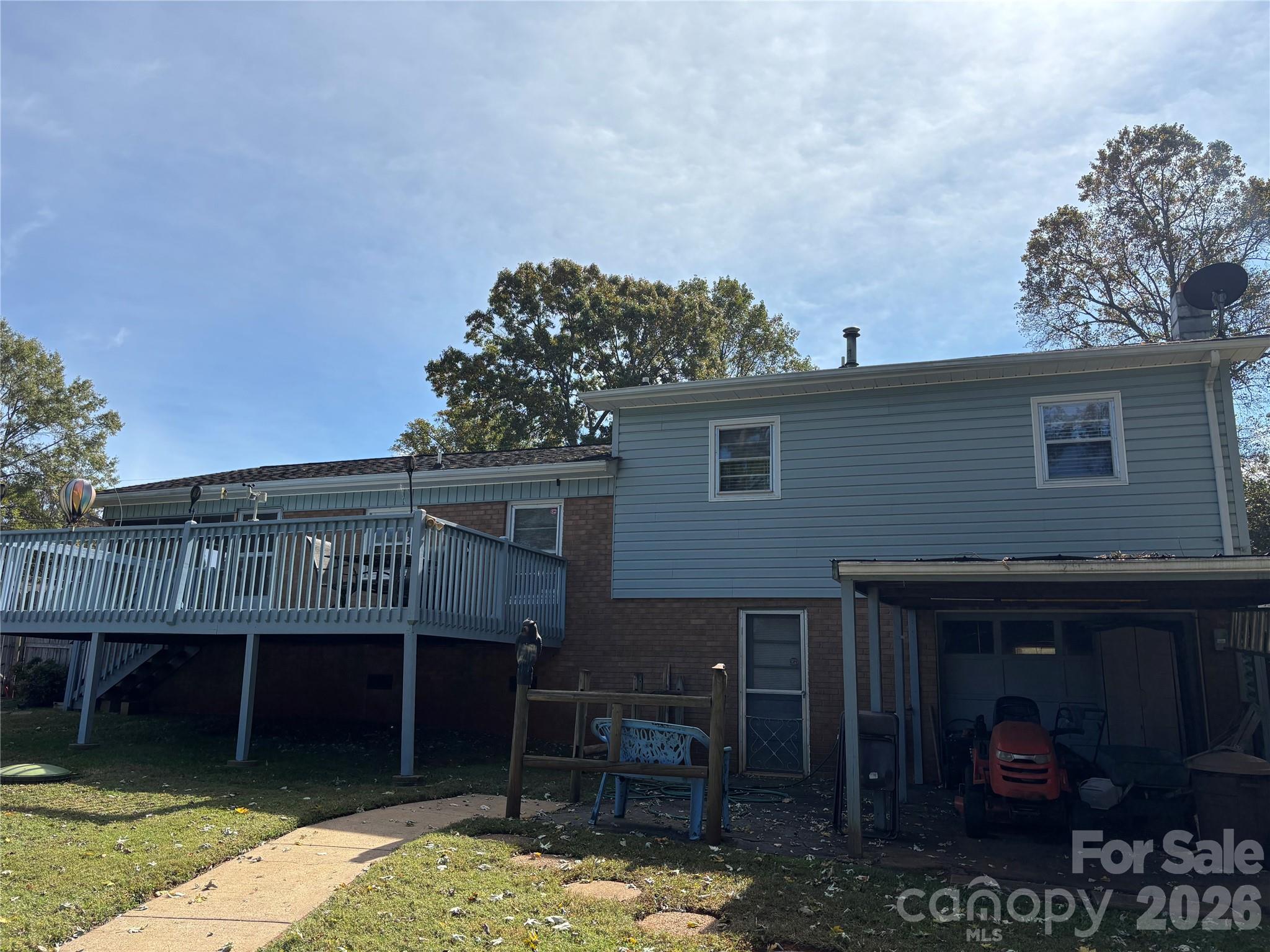 1954 Villa Drive — Newton