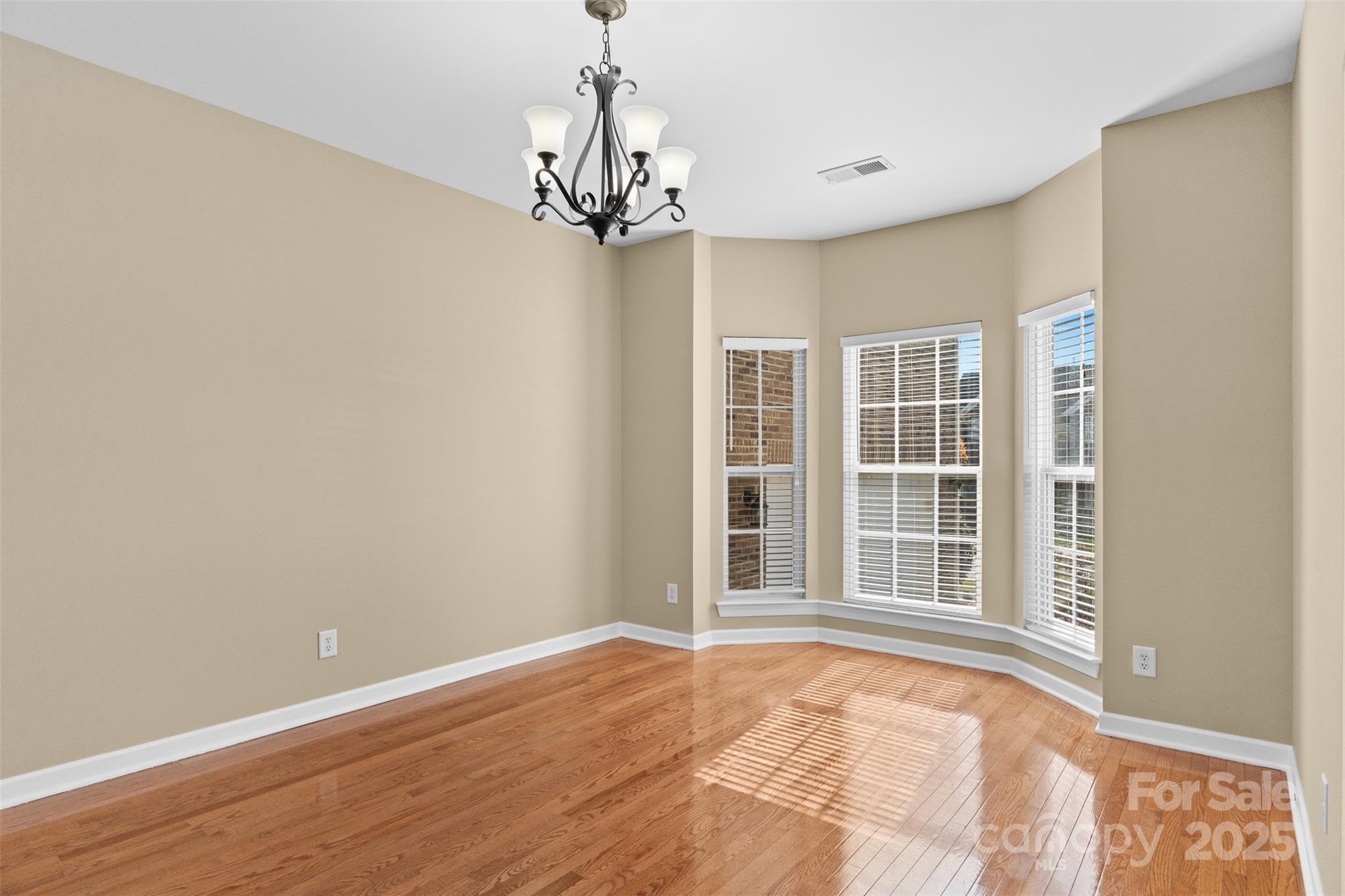 131 History Lane — Statesville