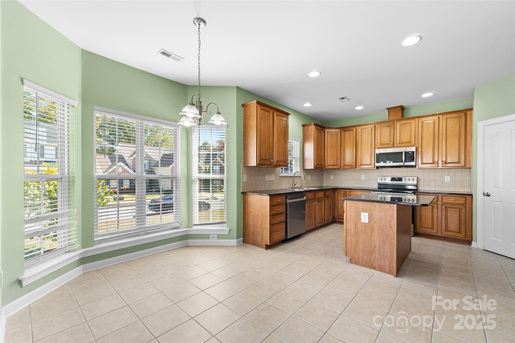 131 History Lane — Statesville