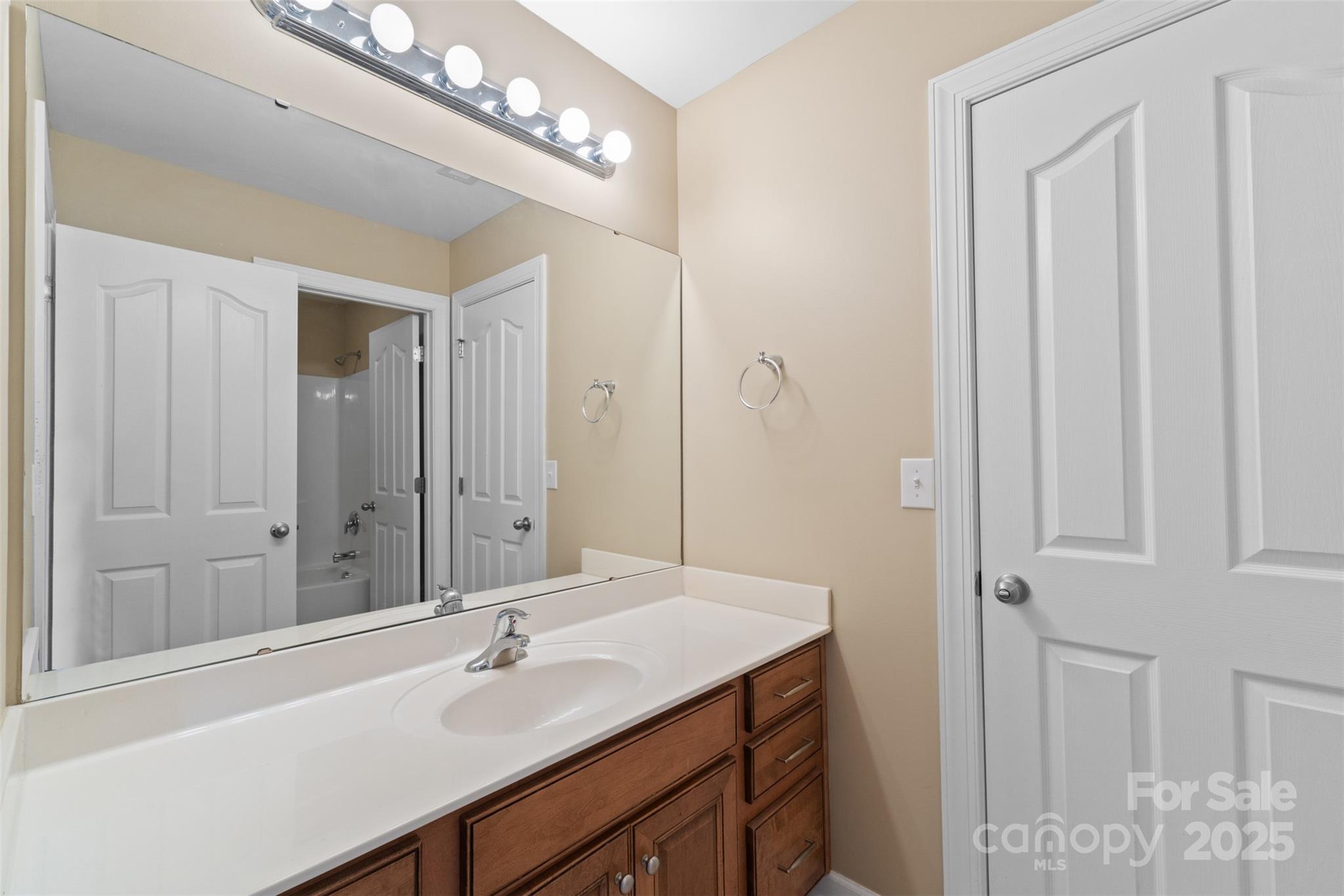 131 History Lane — Statesville