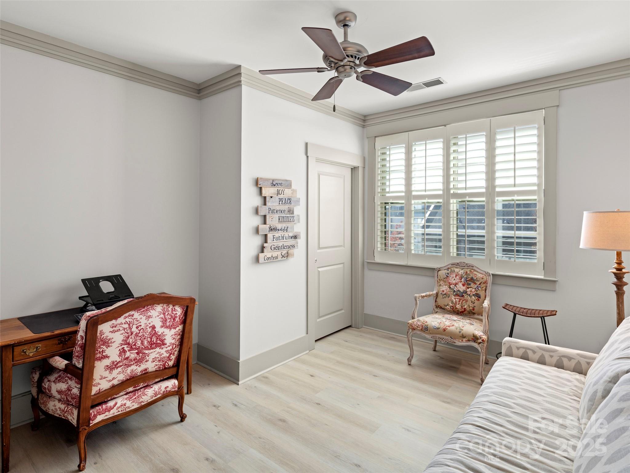 5 Farleigh Street #203 — Asheville
