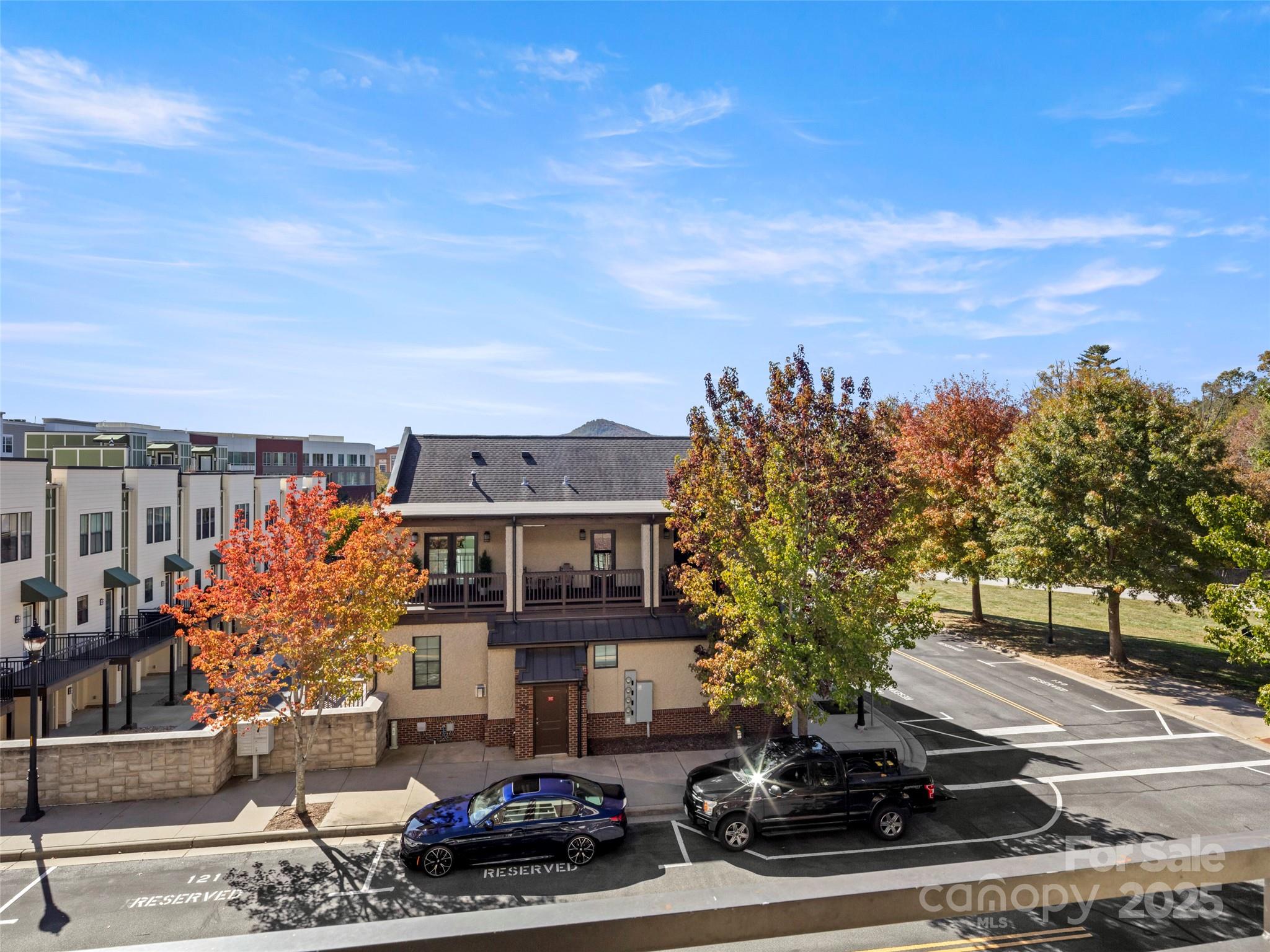 5 Farleigh Street #203 — Asheville