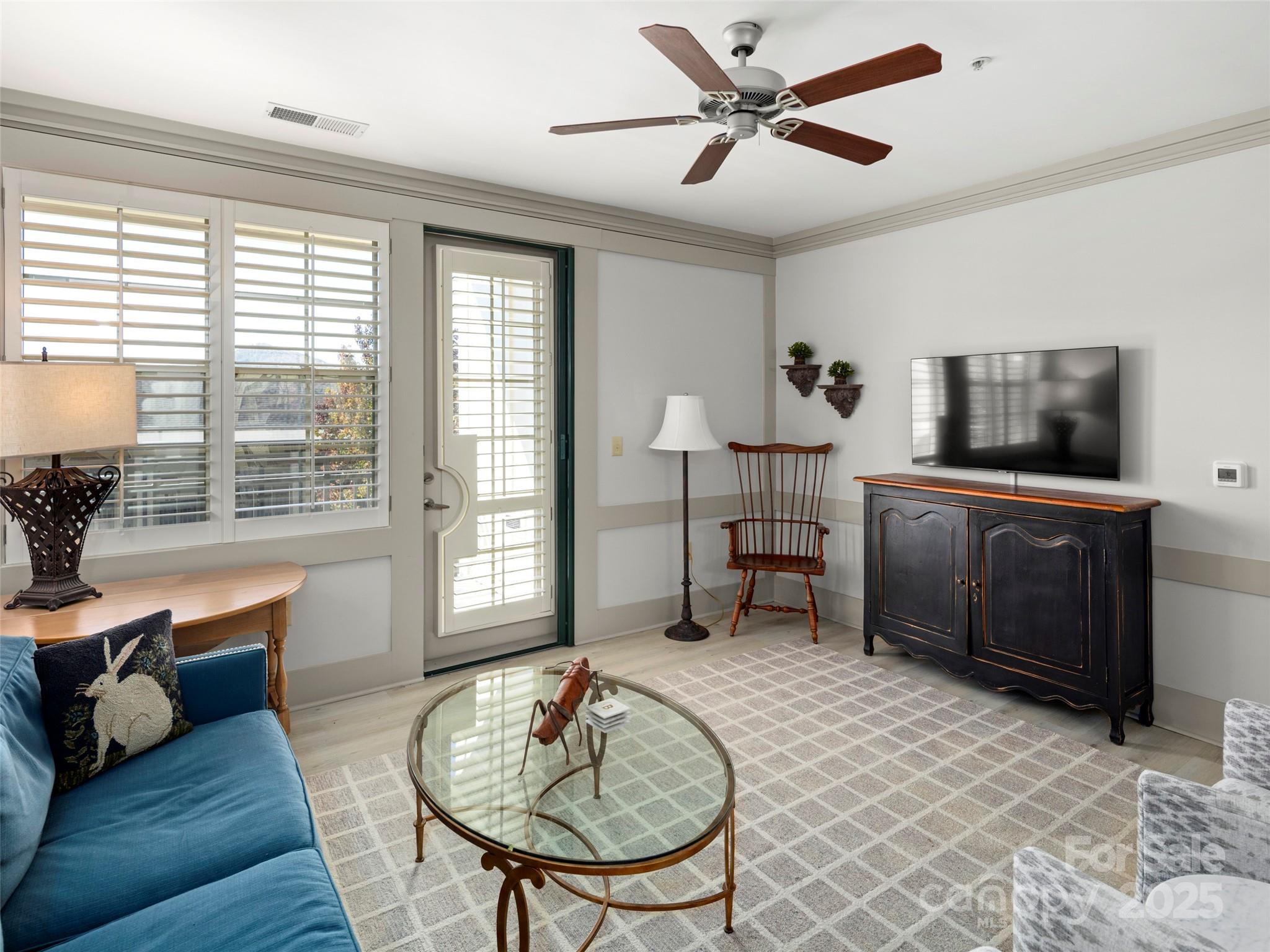 5 Farleigh Street #203 — Asheville