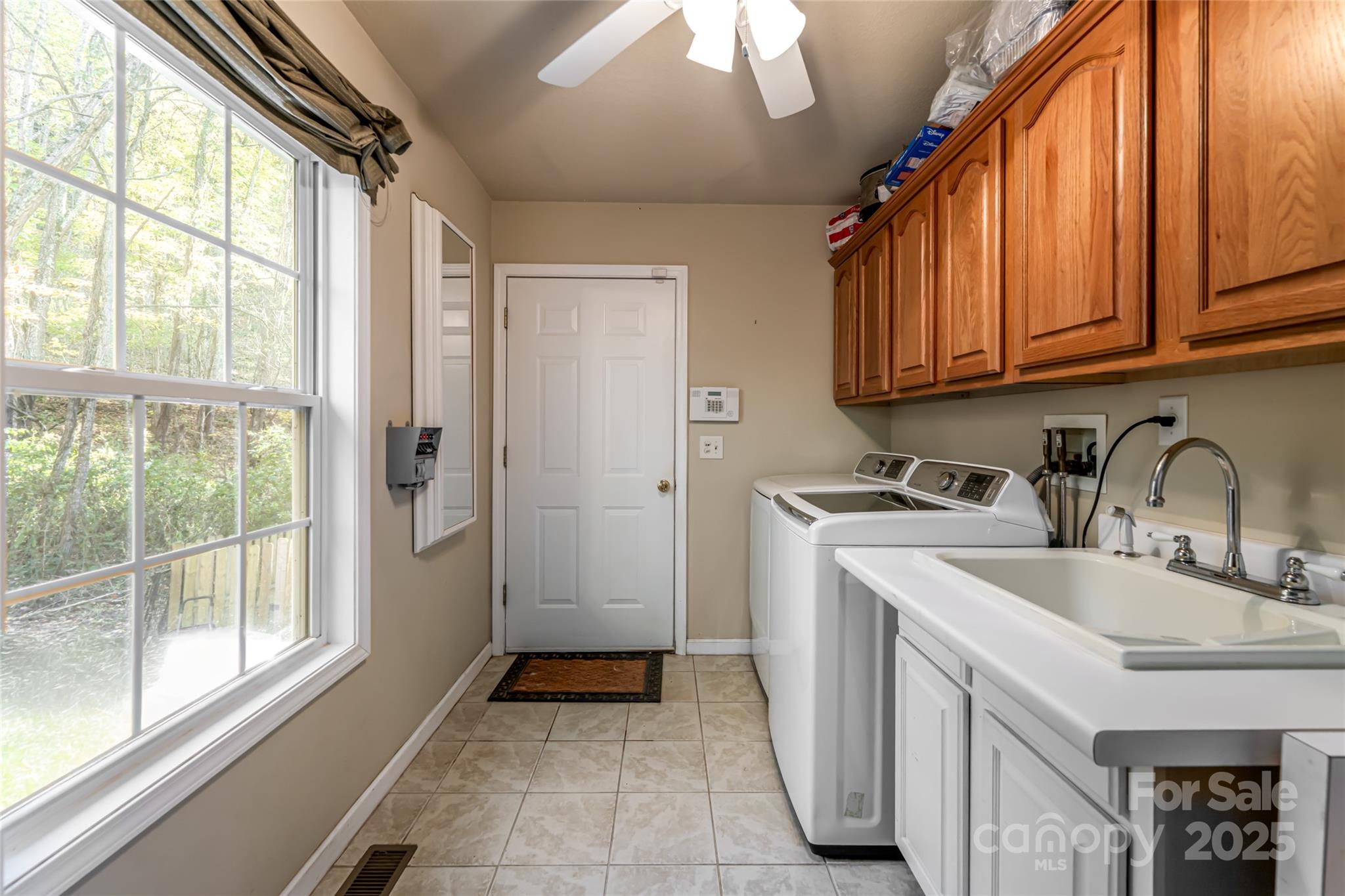 154 Presidential Drive — Waynesville