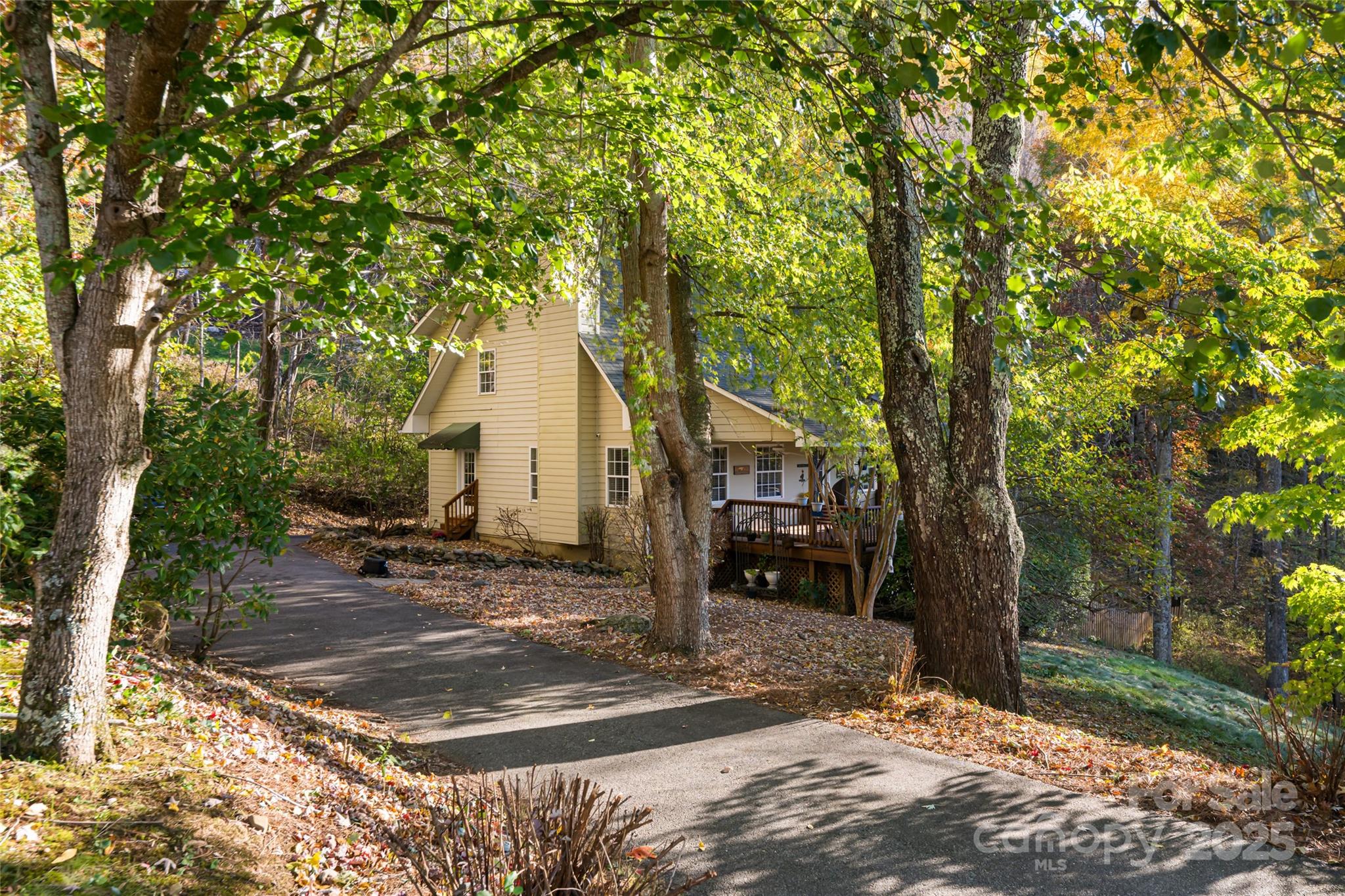 154 Presidential Drive — Waynesville