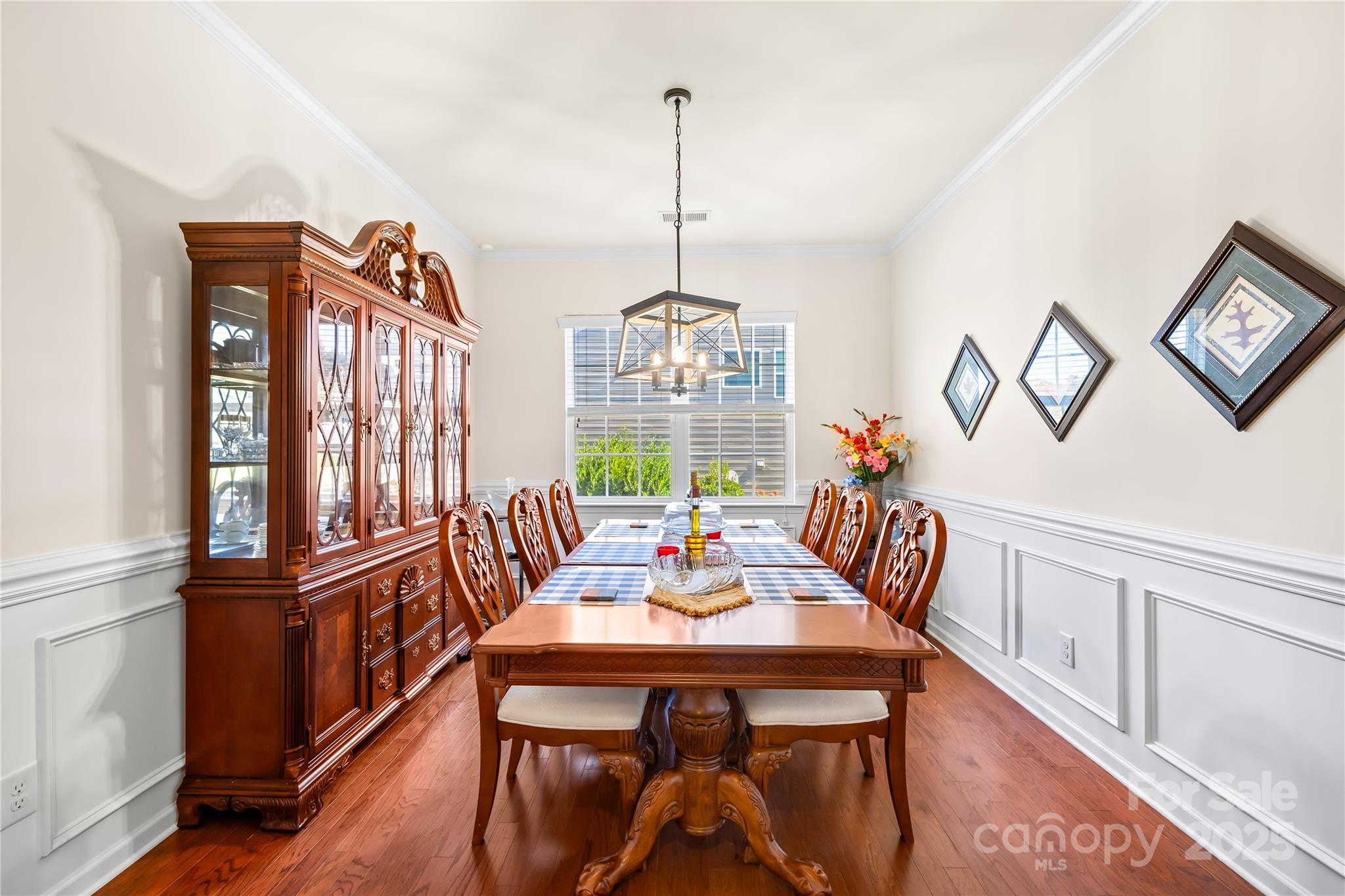 137 Chertsey Drive — Mooresville