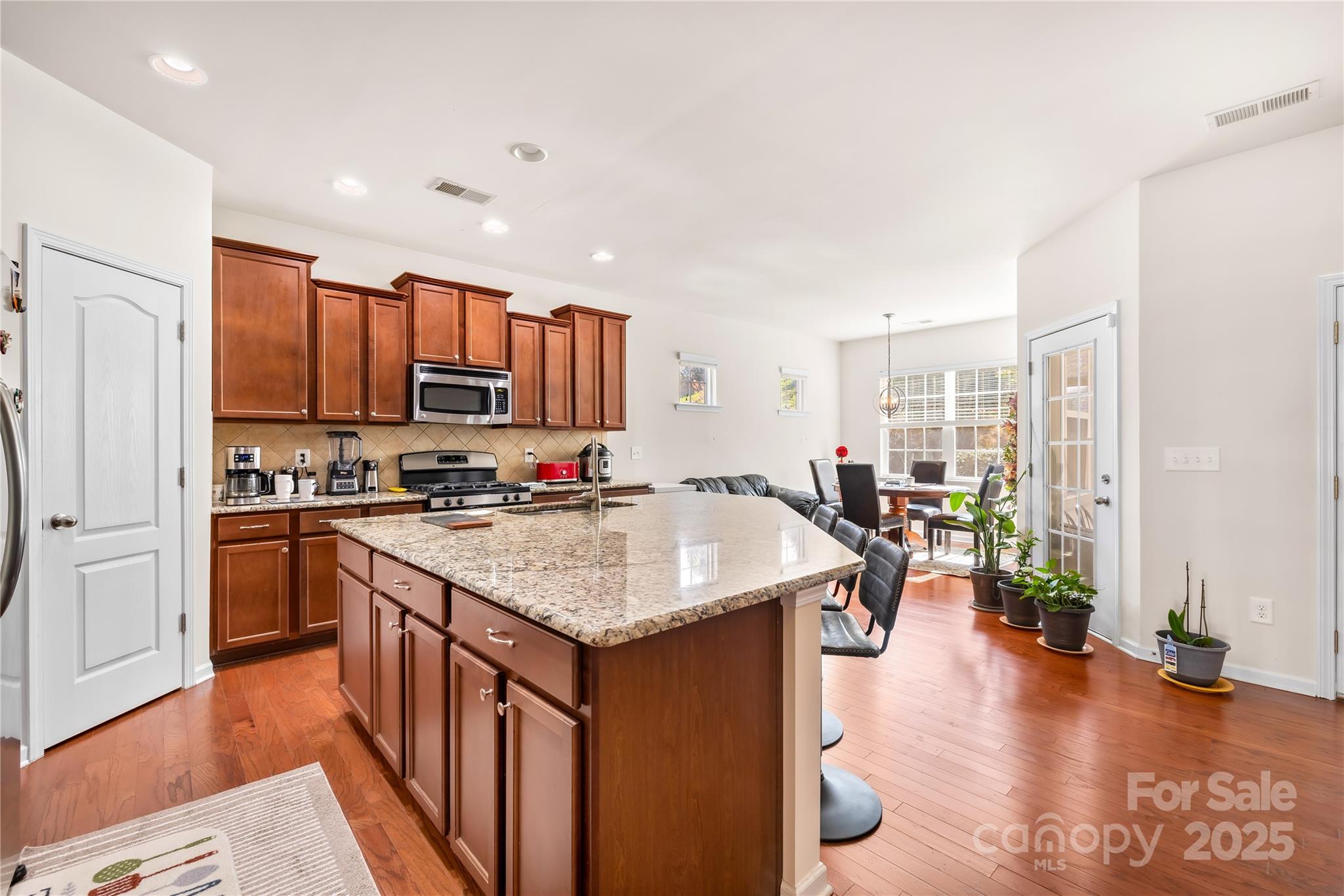 137 Chertsey Drive — Mooresville