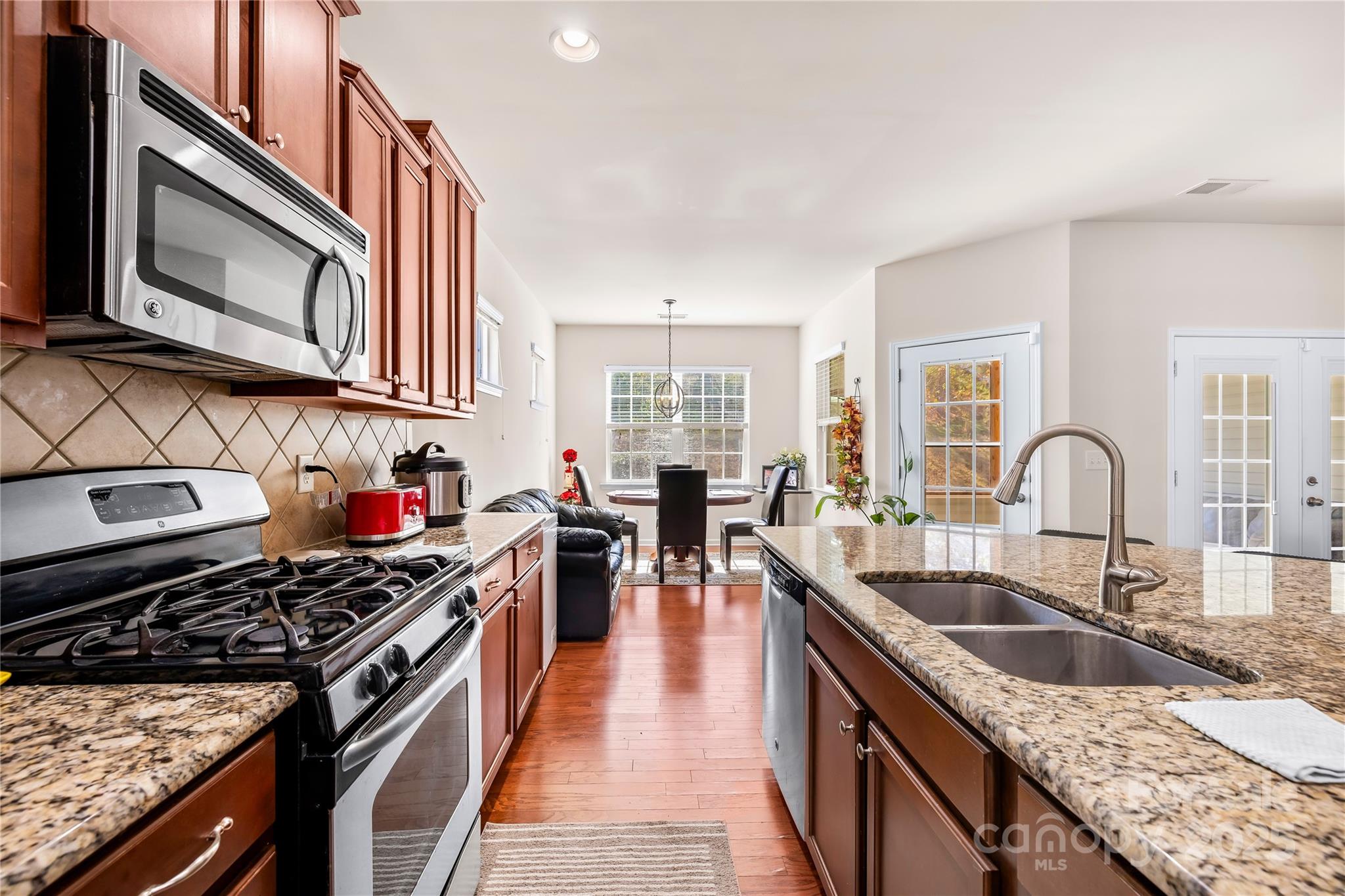 137 Chertsey Drive — Mooresville