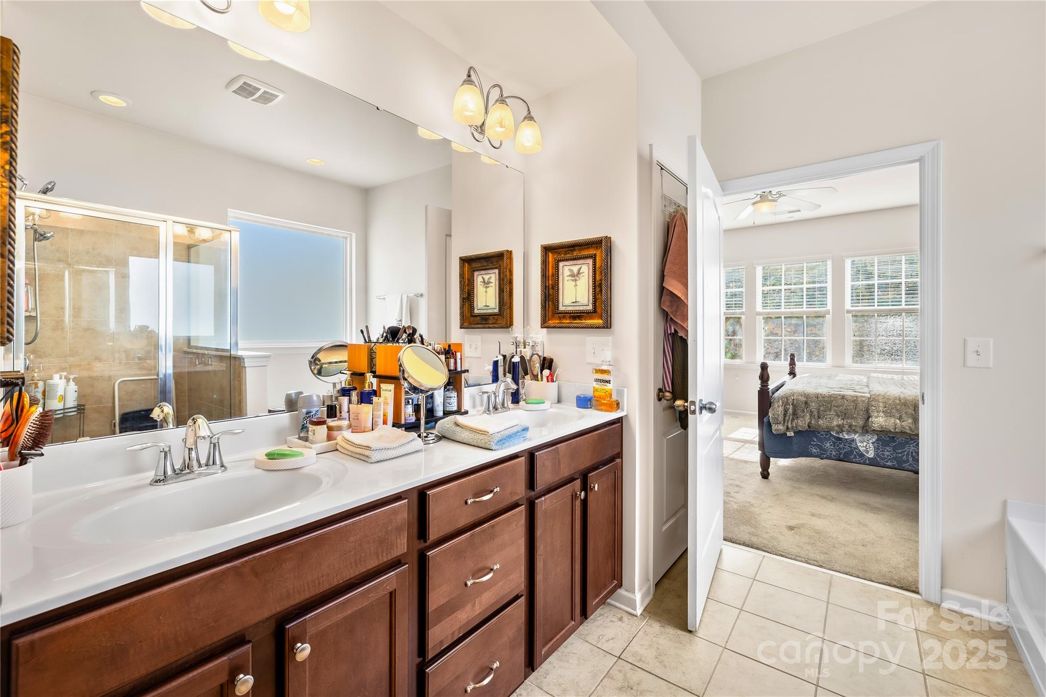 137 Chertsey Drive — Mooresville