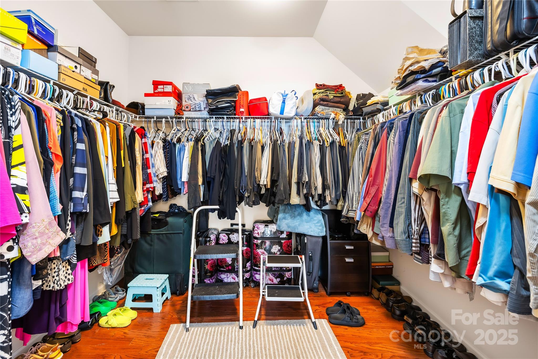 137 Chertsey Drive — Mooresville