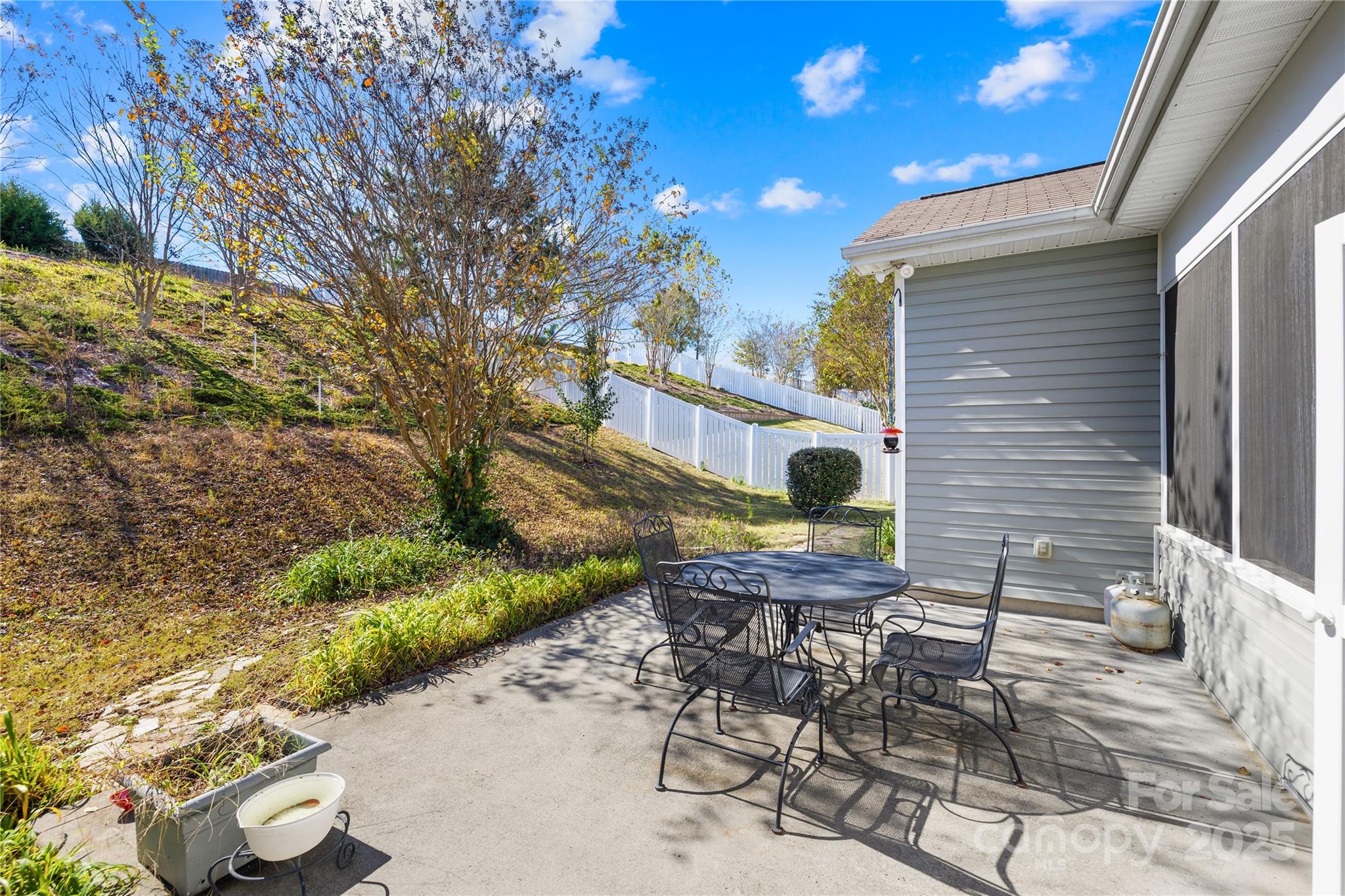 137 Chertsey Drive — Mooresville