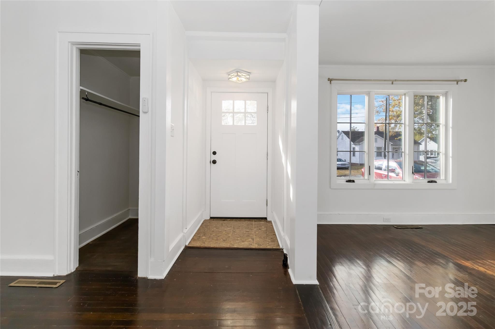 233 Jefferson Avenue NE — Concord
