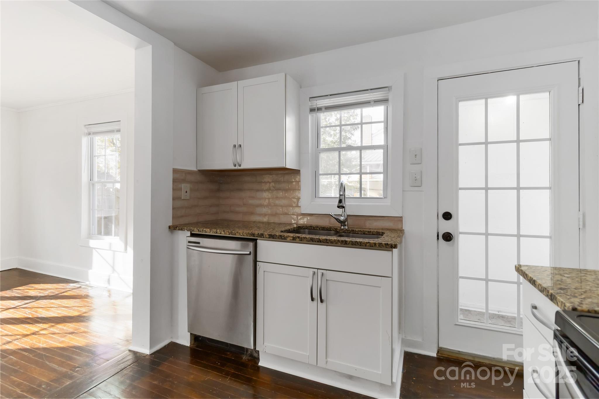 233 Jefferson Avenue NE — Concord
