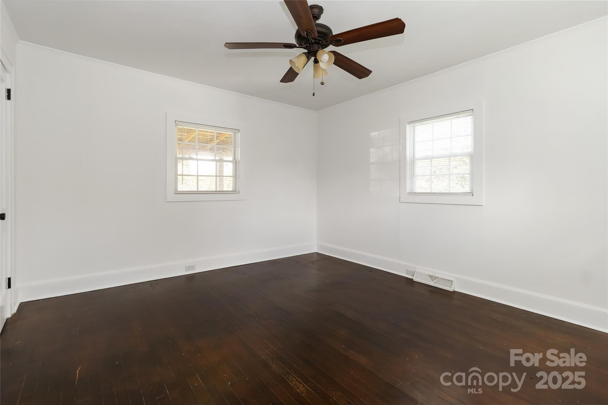 233 Jefferson Avenue NE — Concord