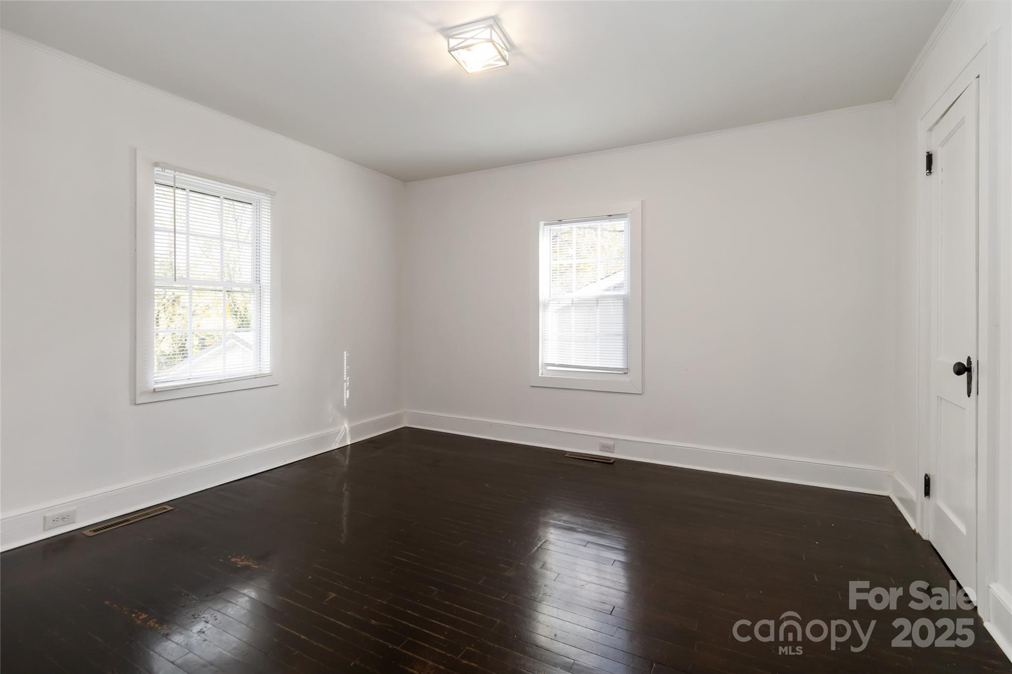 233 Jefferson Avenue NE — Concord