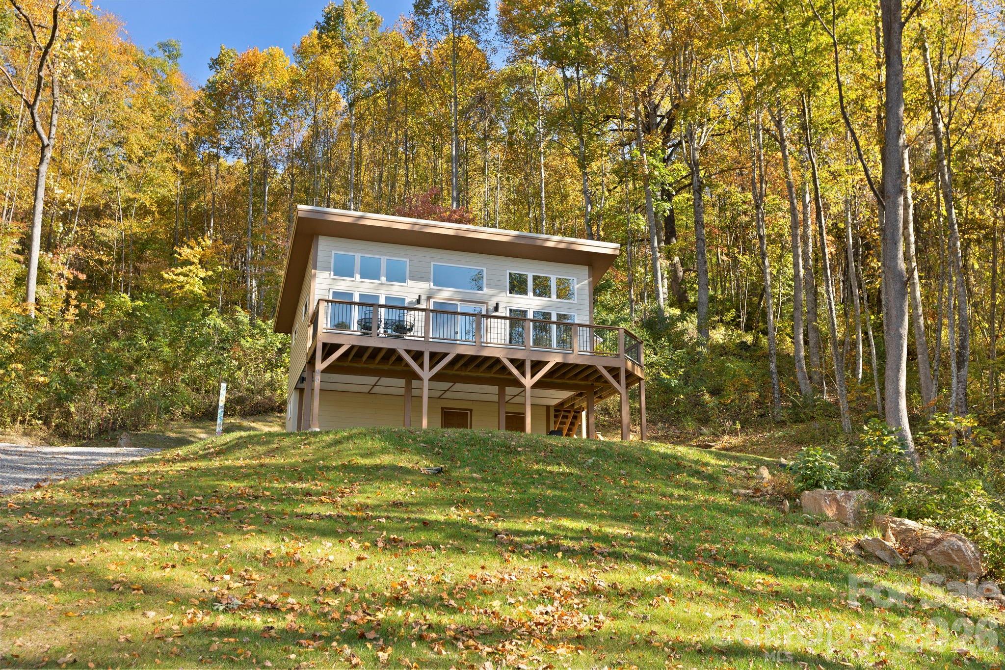 96 & 97 Old Cove Road — Black Mountain