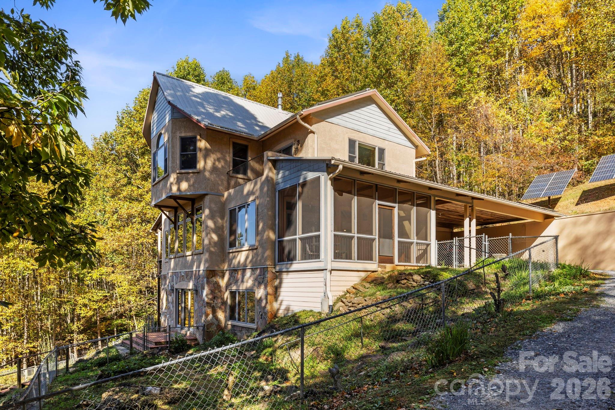 96 & 97 Old Cove Road — Black Mountain