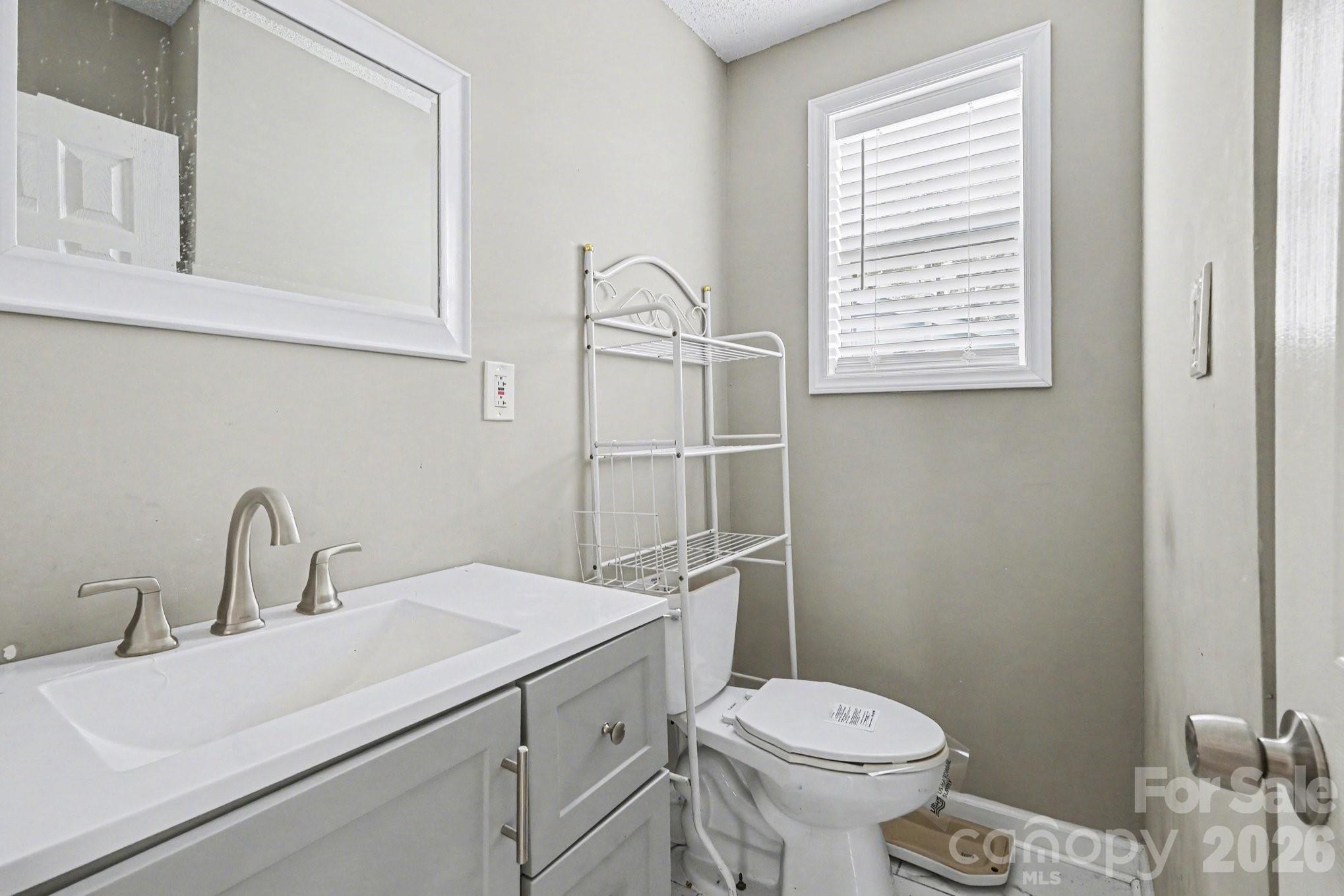 9501 Misenheimer Road — Charlotte