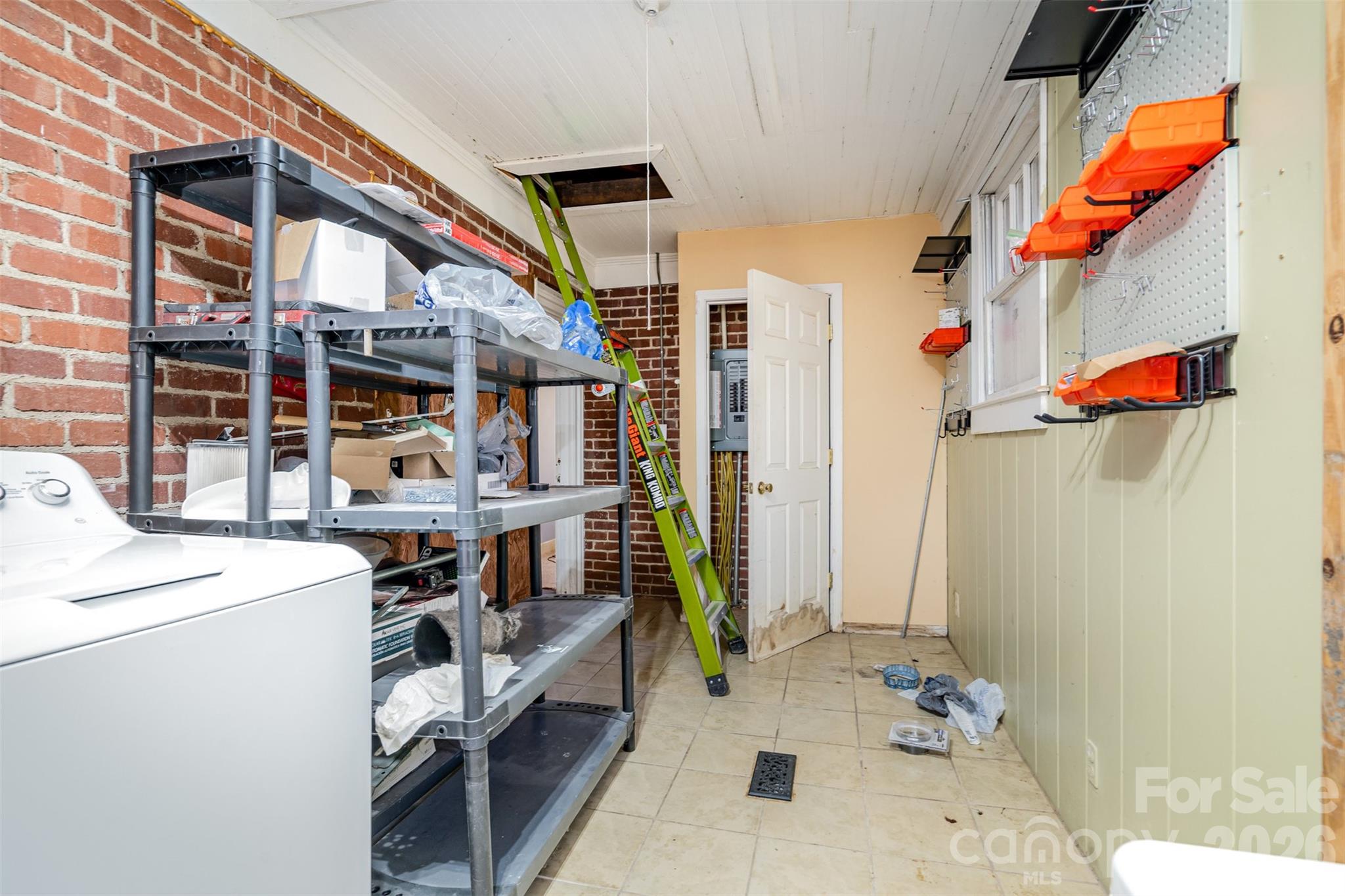 420 Brookwood Avenue — Albemarle