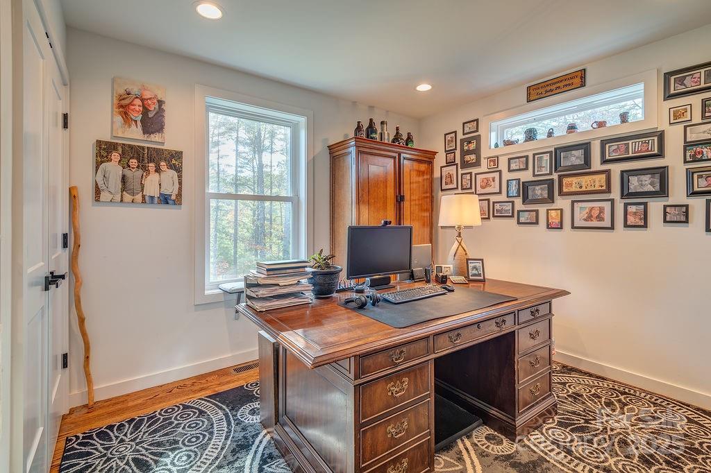15 Edmond Woods Place — Fairview