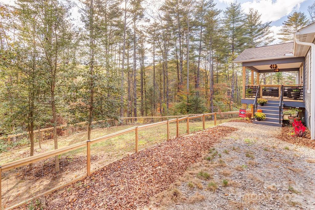 15 Edmond Woods Place — Fairview