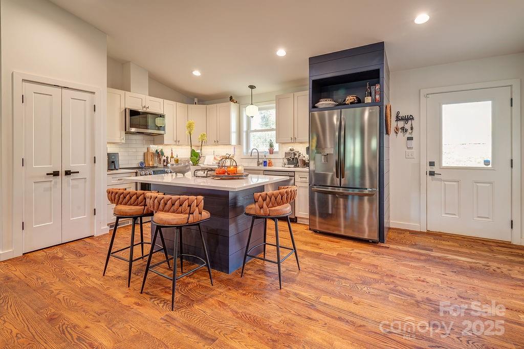 15 Edmond Woods Place — Fairview