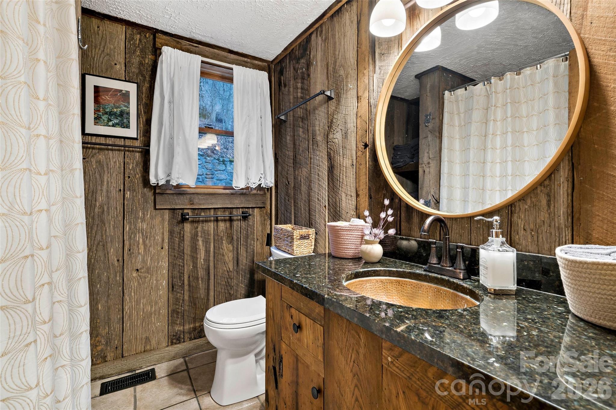 1495 El Miner Drive — Mars Hill