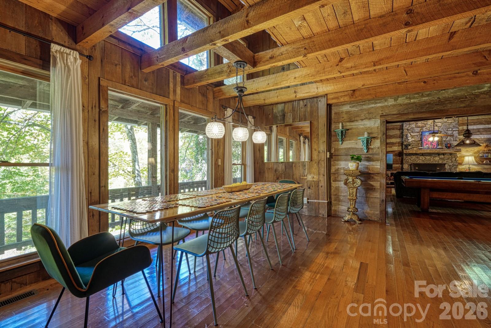1495 El Miner Drive — Mars Hill