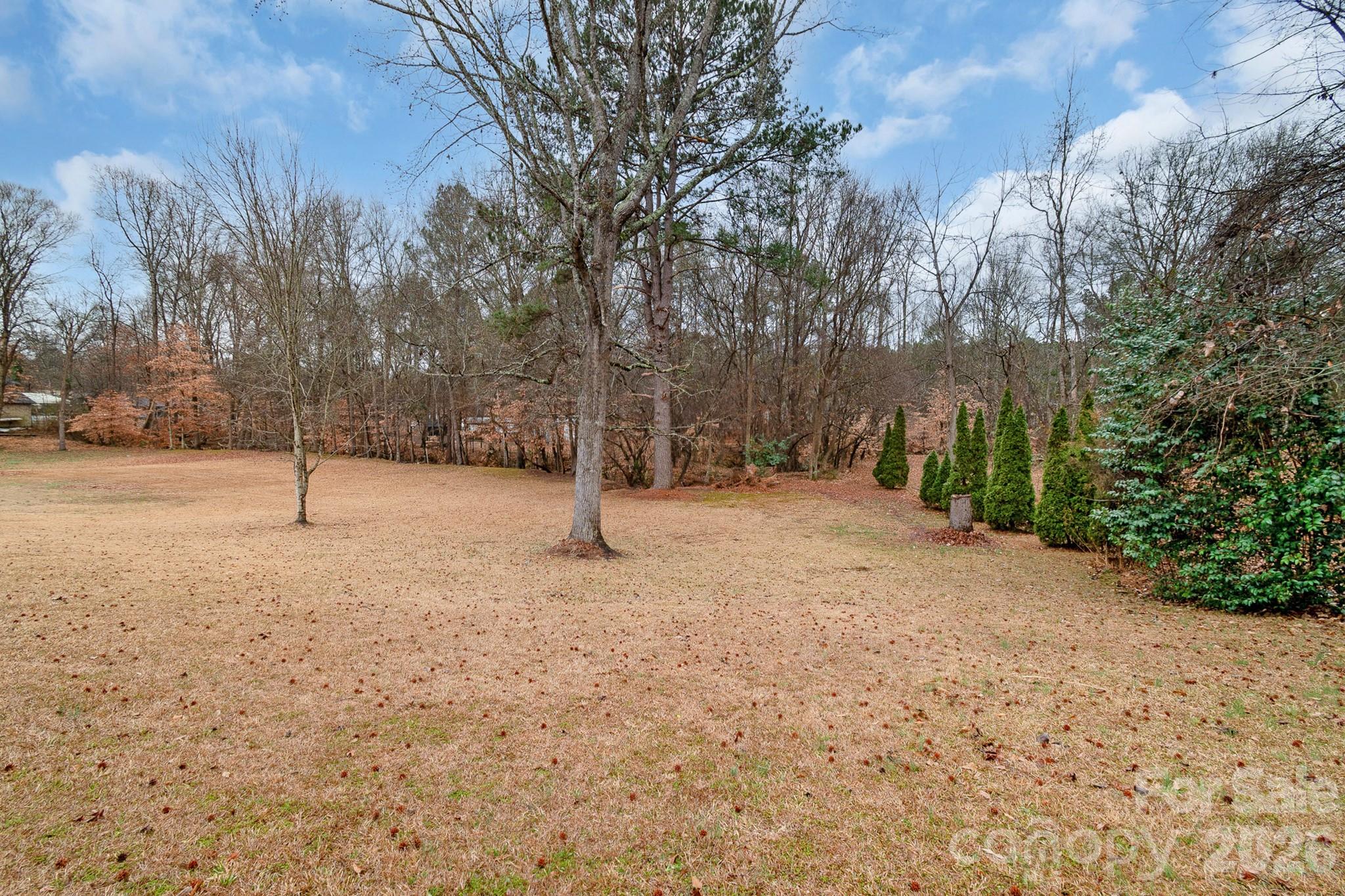 2514 Oxford Circle — Lancaster
