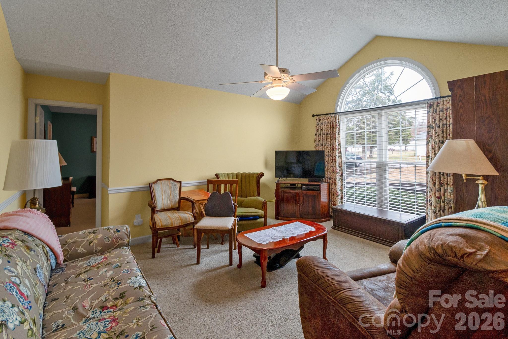 2514 Oxford Circle — Lancaster