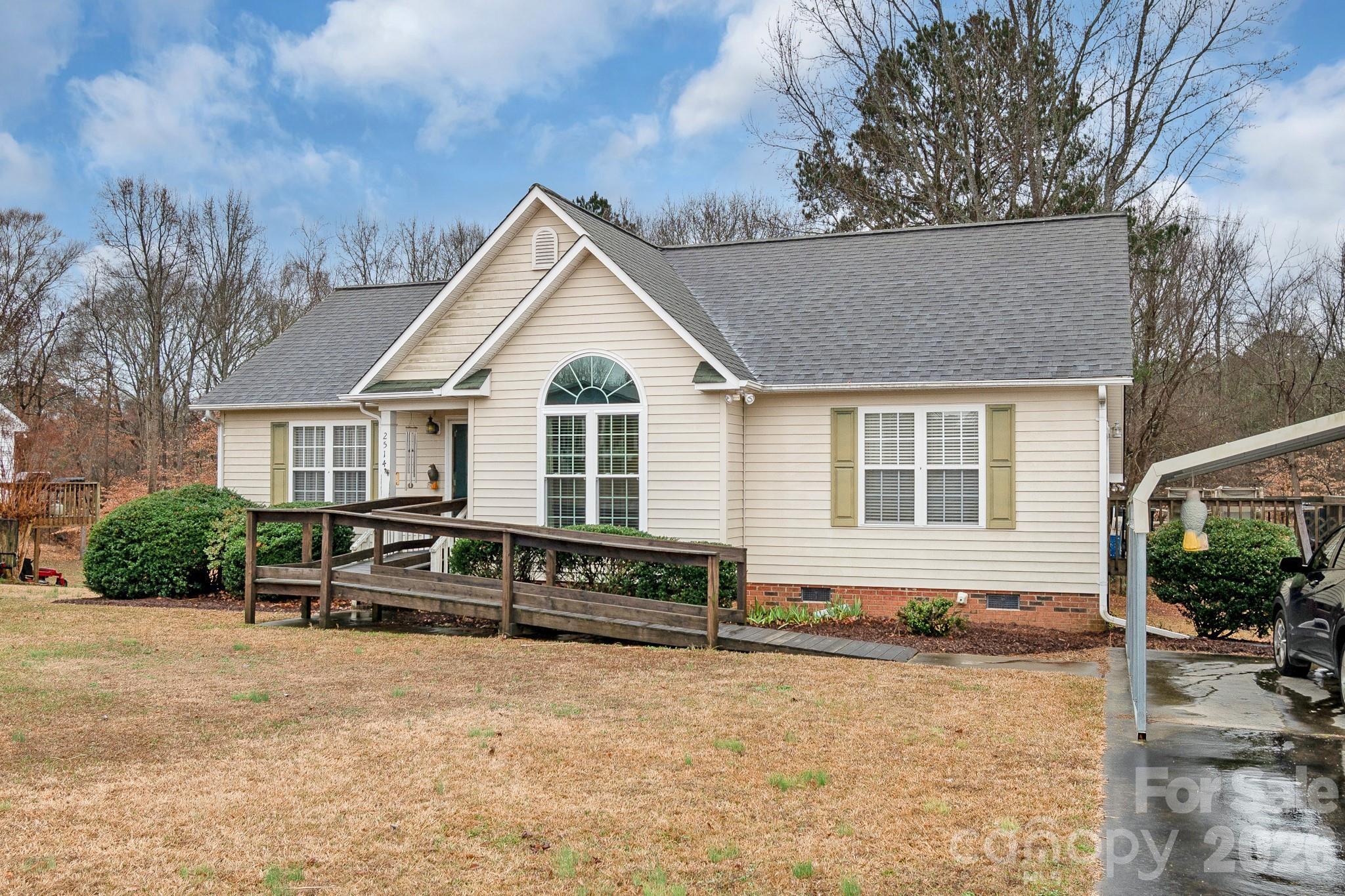 2514 Oxford Circle — Lancaster
