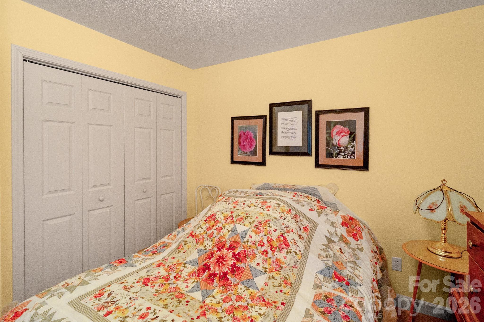 2514 Oxford Circle — Lancaster