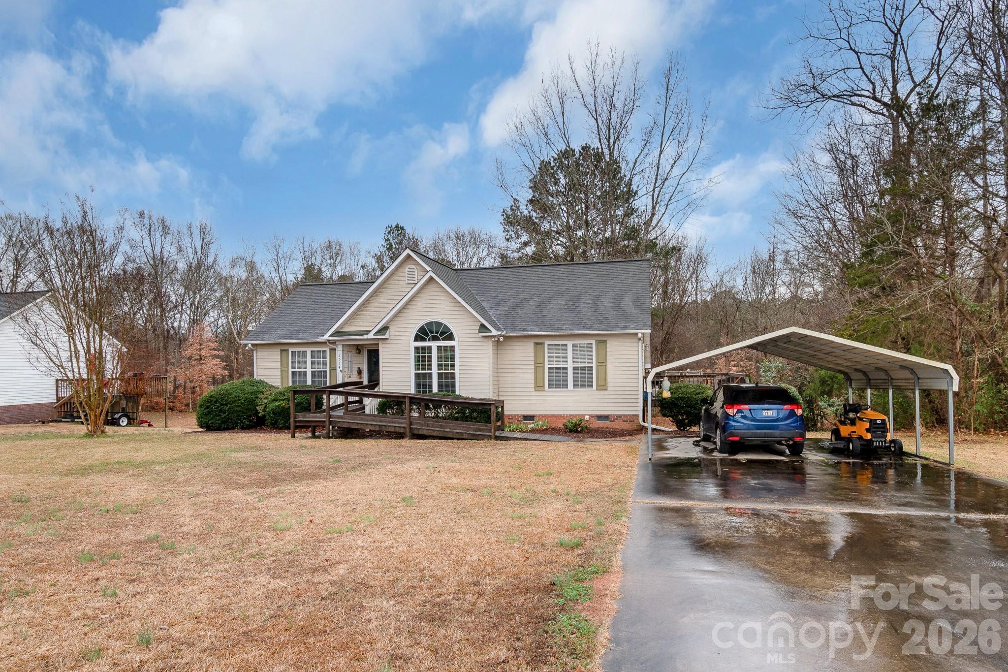 2514 Oxford Circle — Lancaster
