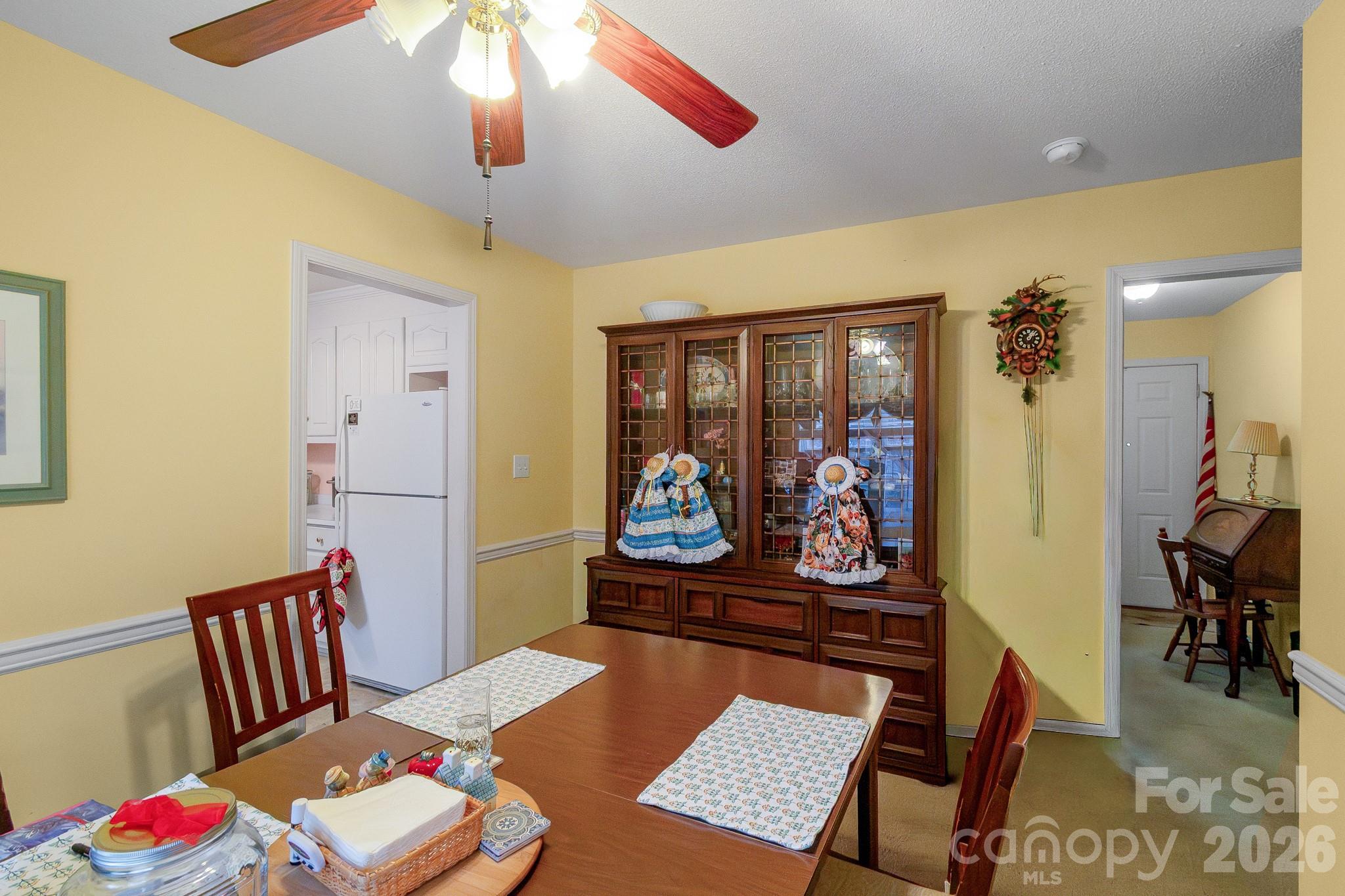 2514 Oxford Circle — Lancaster