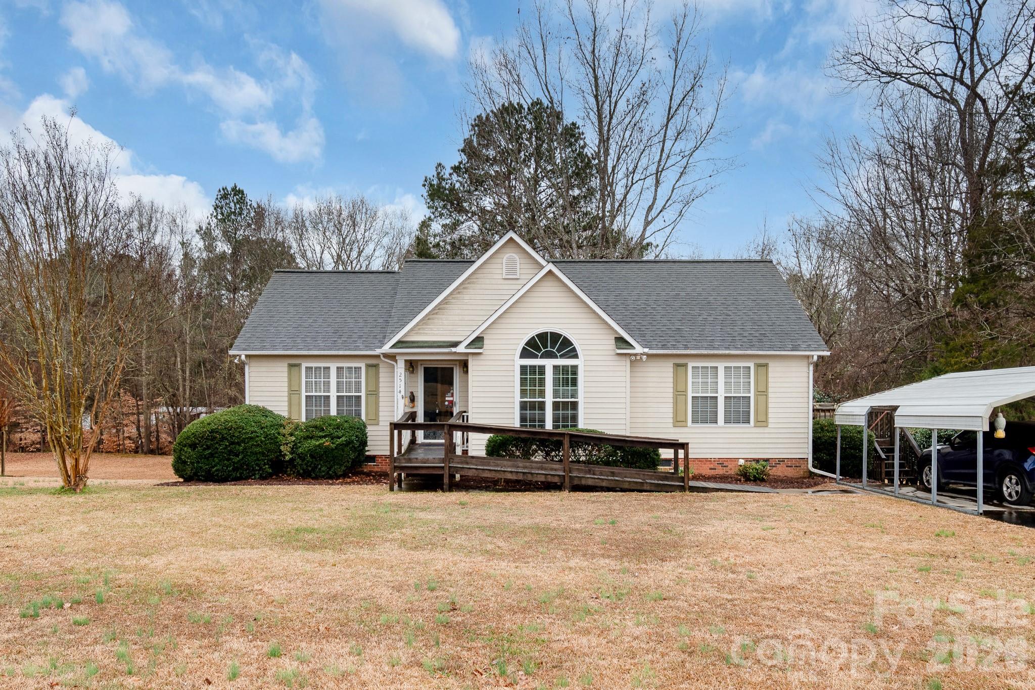 2514 Oxford Circle — Lancaster