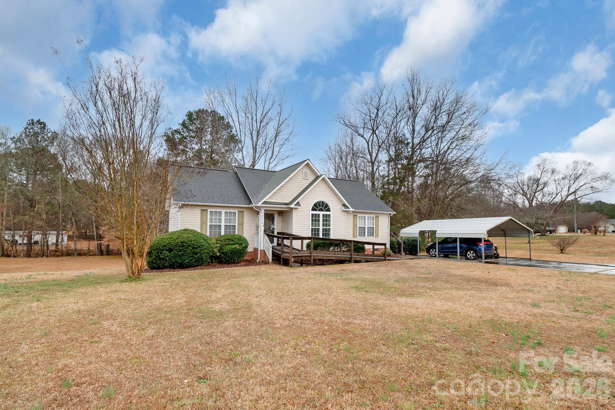 2514 Oxford Circle — Lancaster
