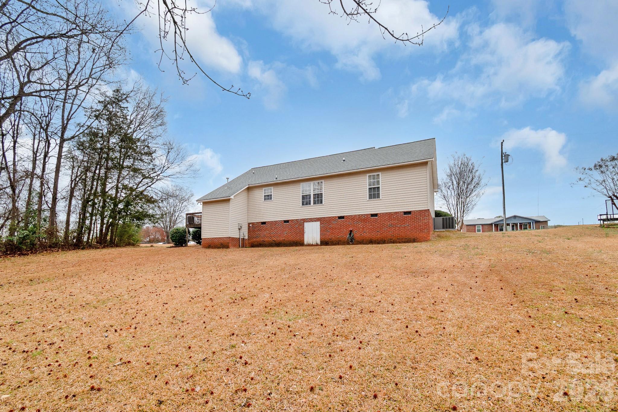 2514 Oxford Circle — Lancaster