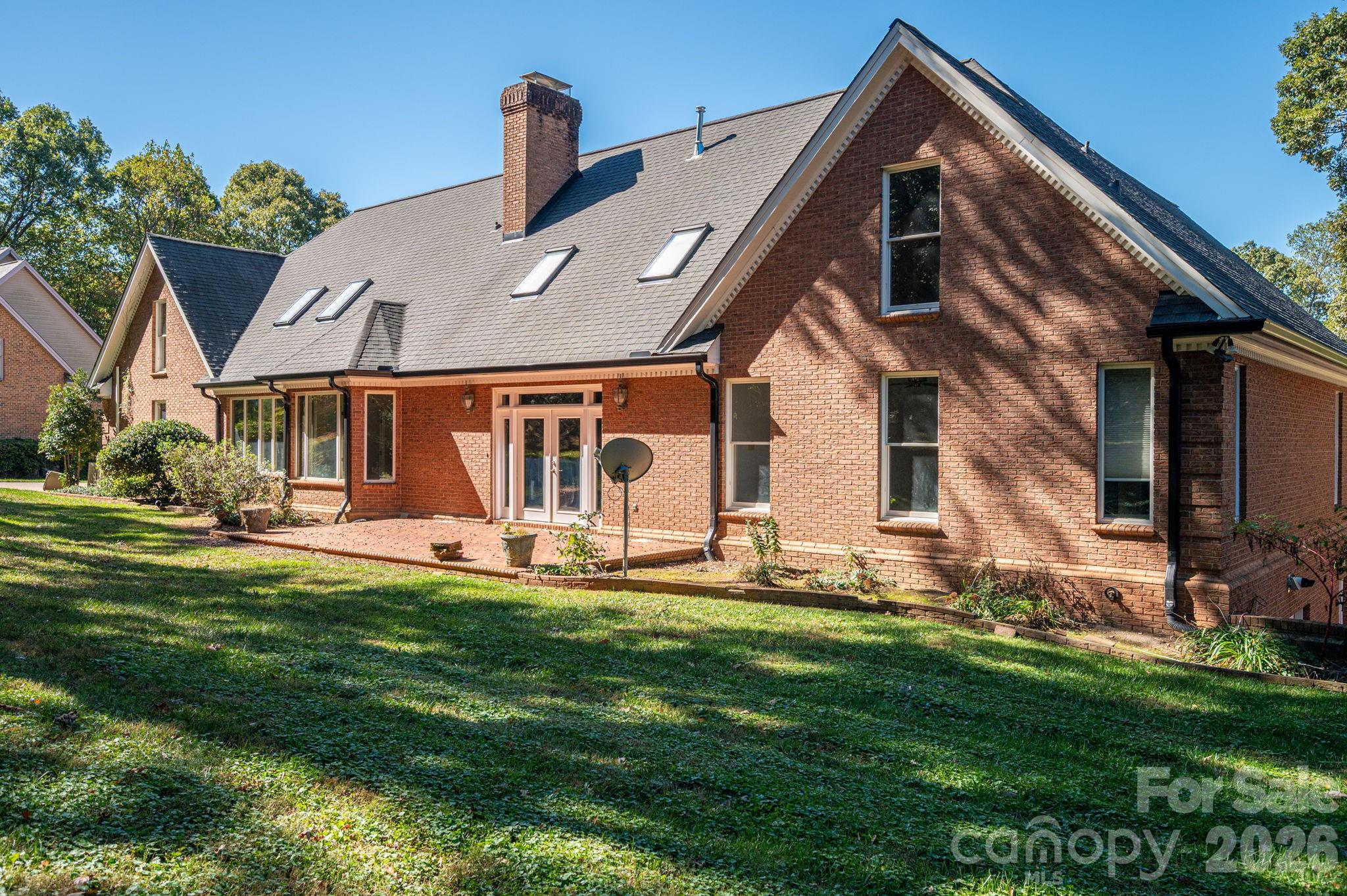208 Hollow Road — Lincolnton