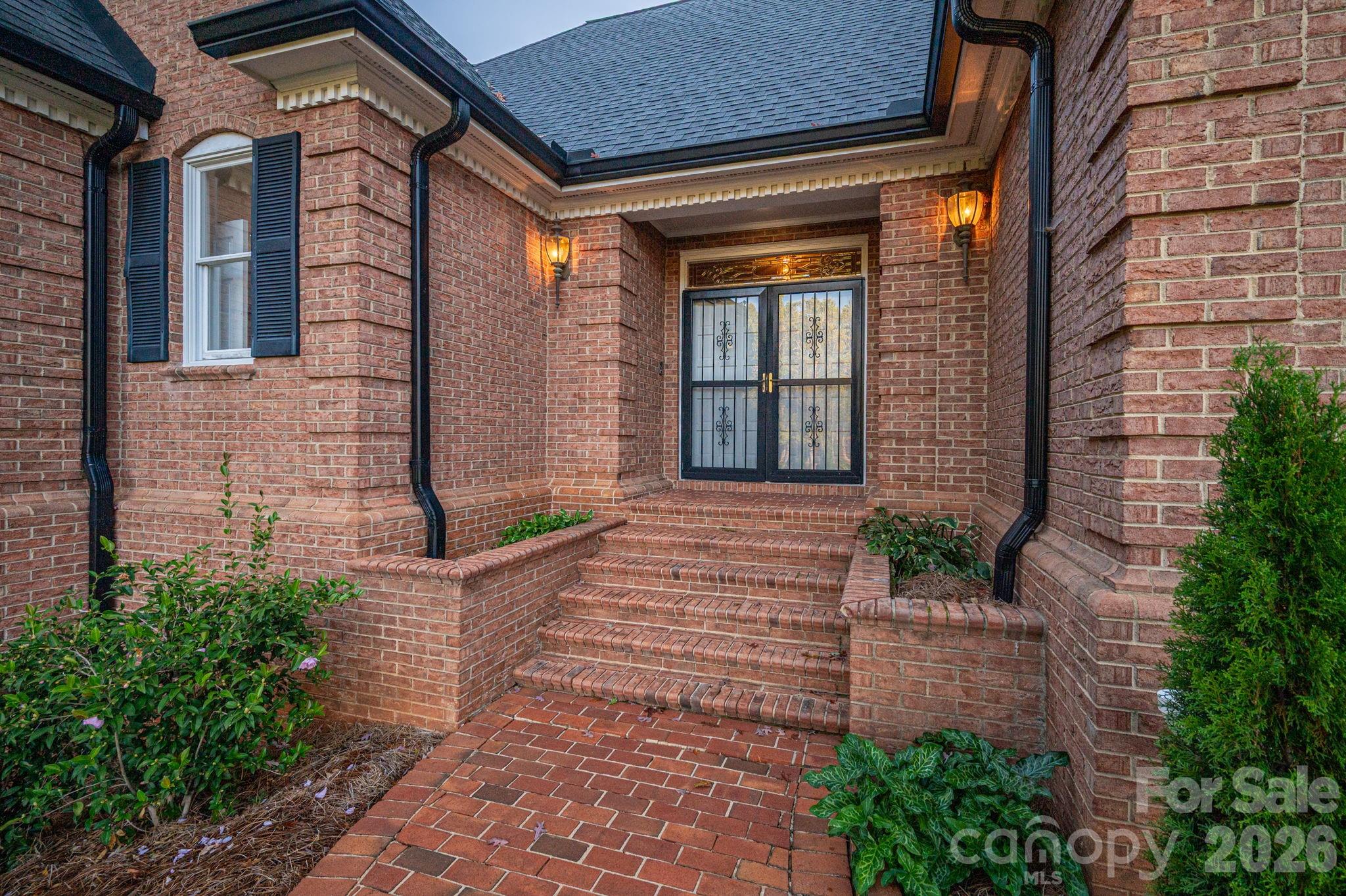 208 Hollow Road — Lincolnton