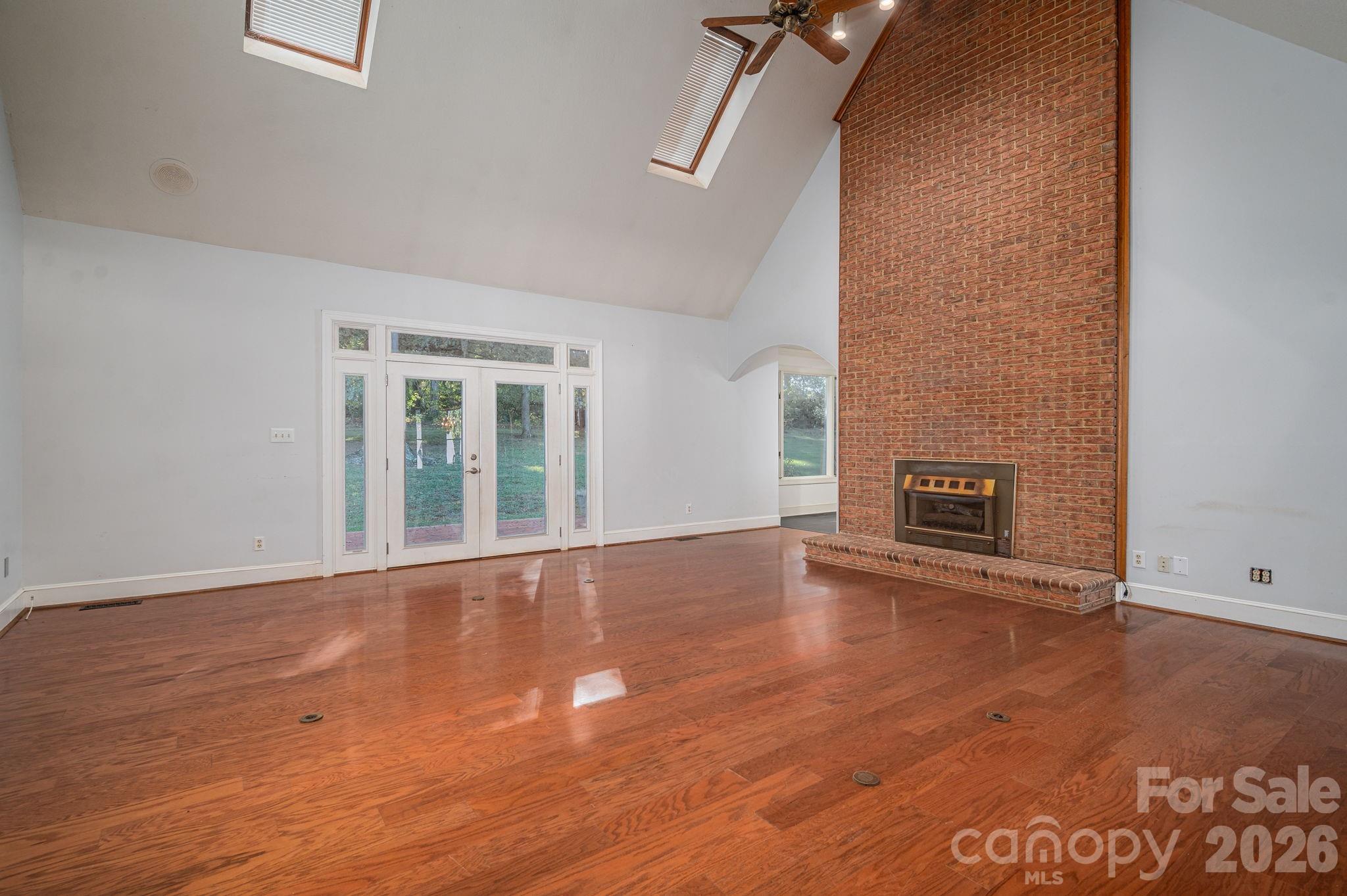 208 Hollow Road — Lincolnton