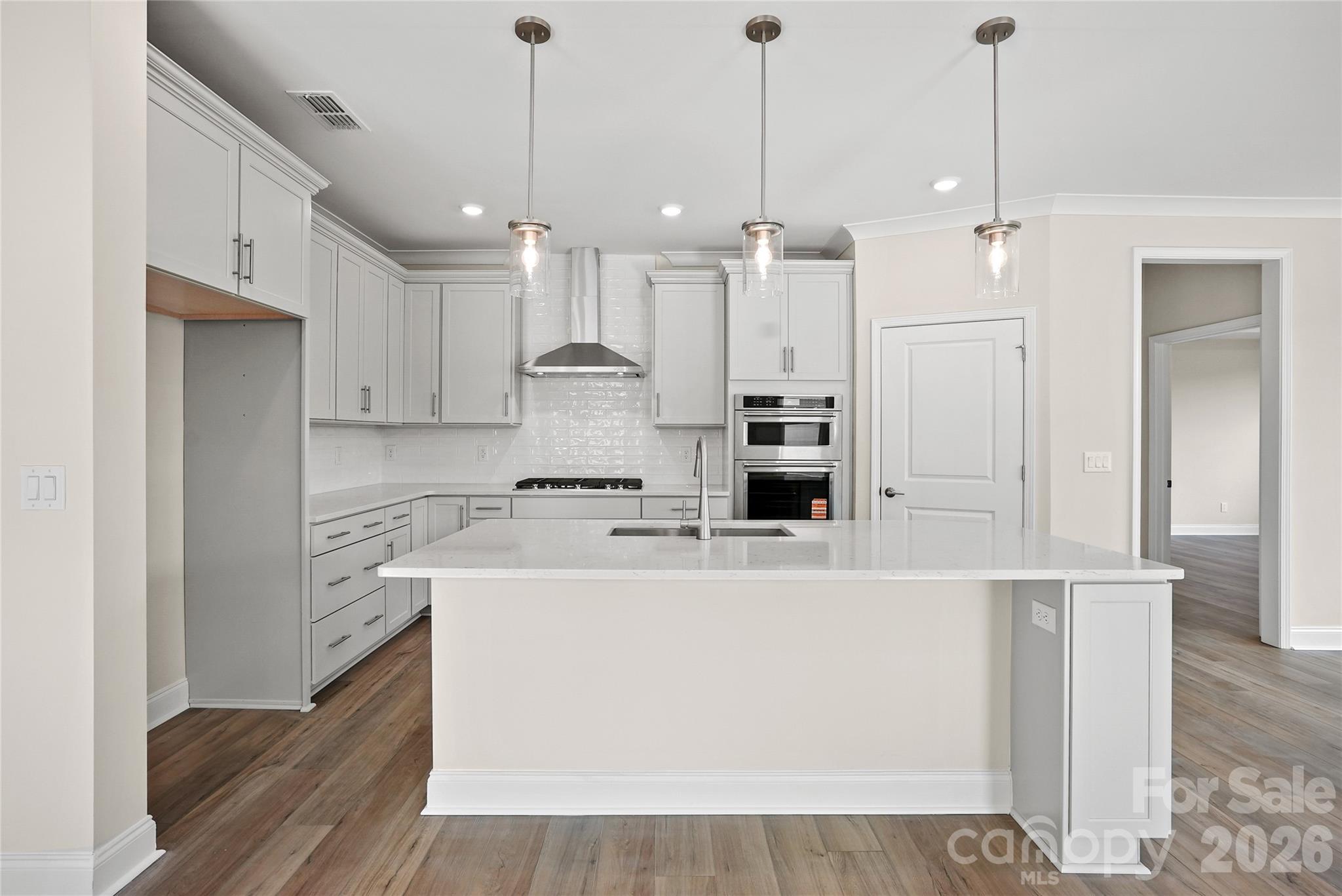 2714 Peak Court — Belmont