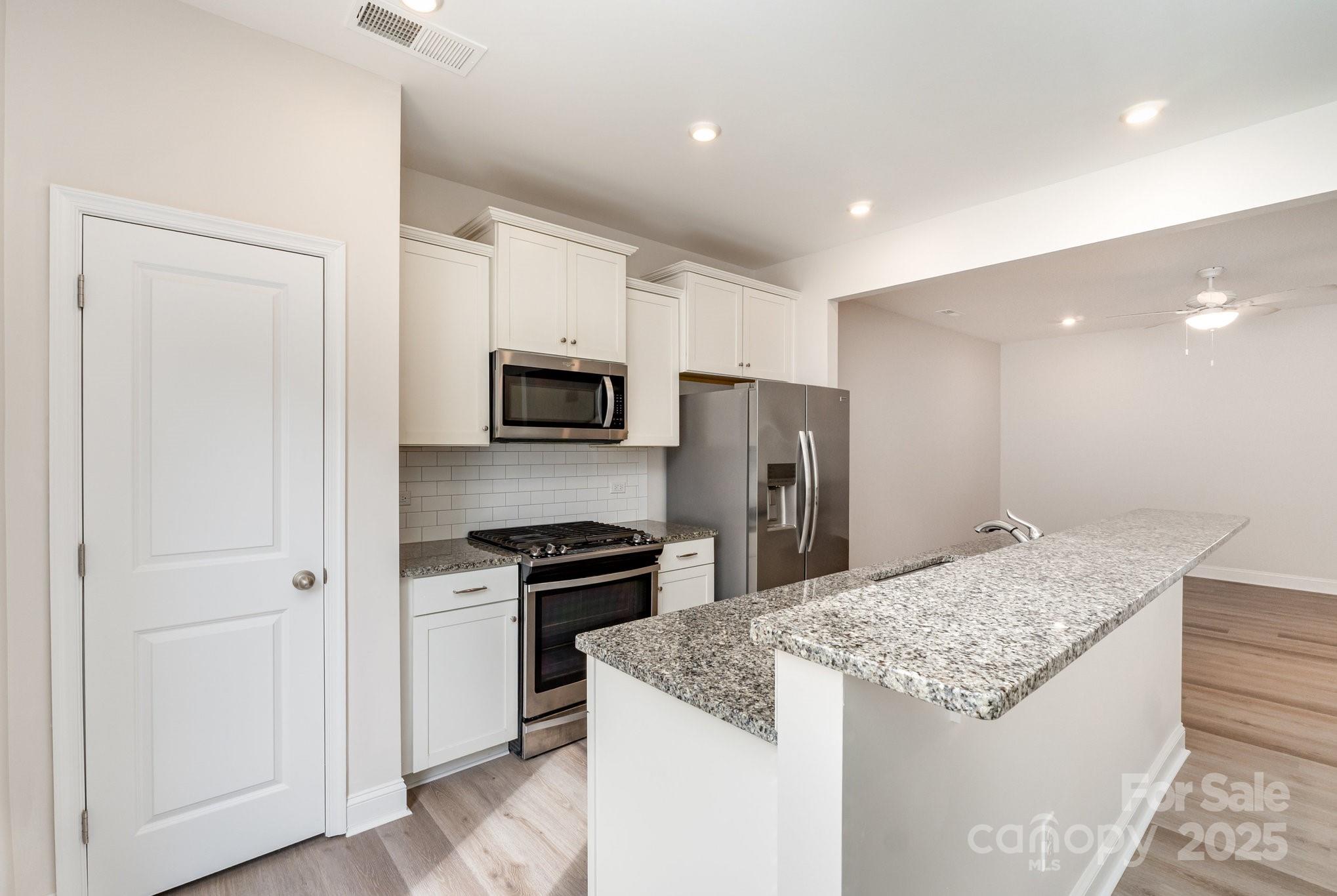 334 Embers Lane — Clover