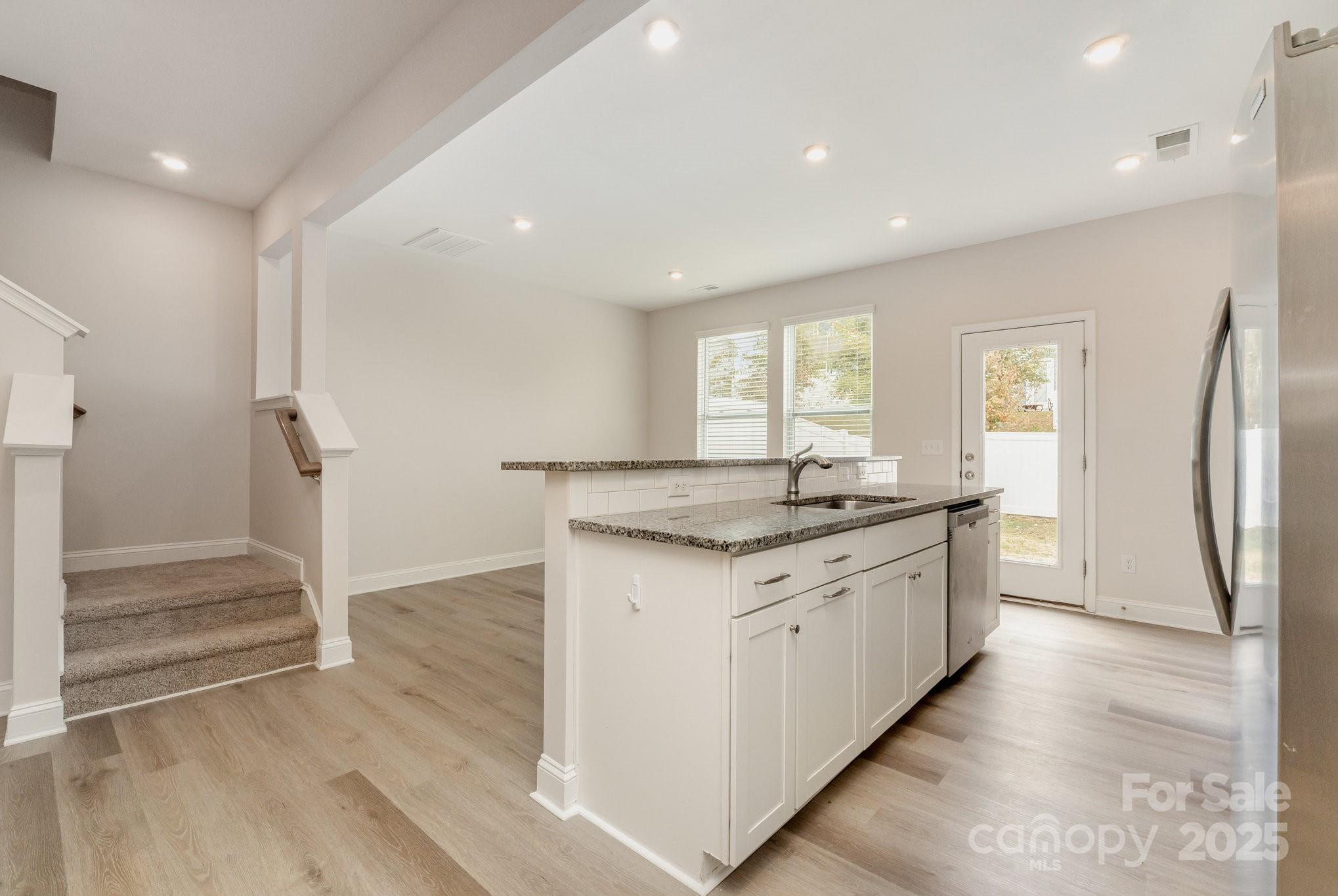 334 Embers Lane — Clover