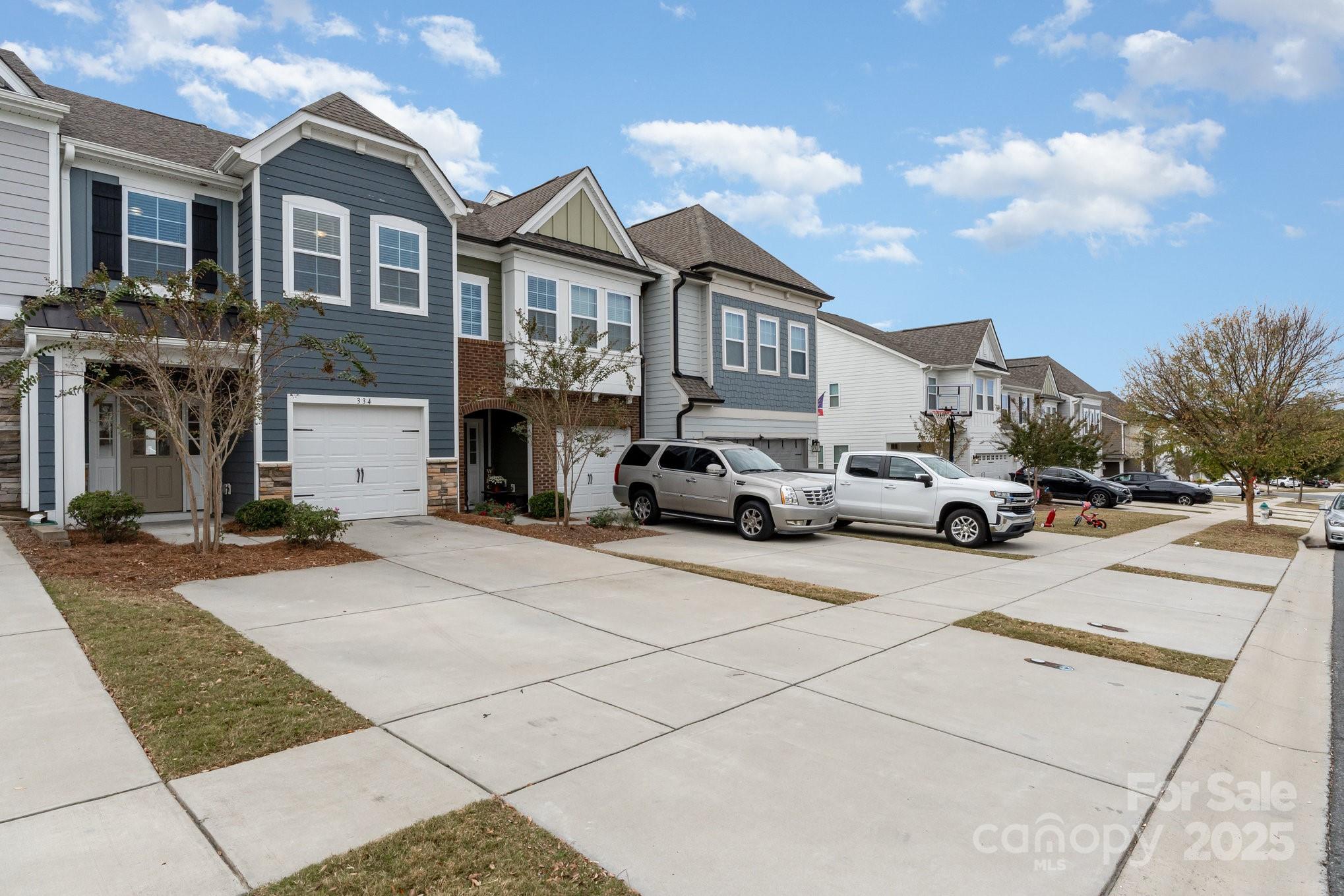 334 Embers Lane — Clover