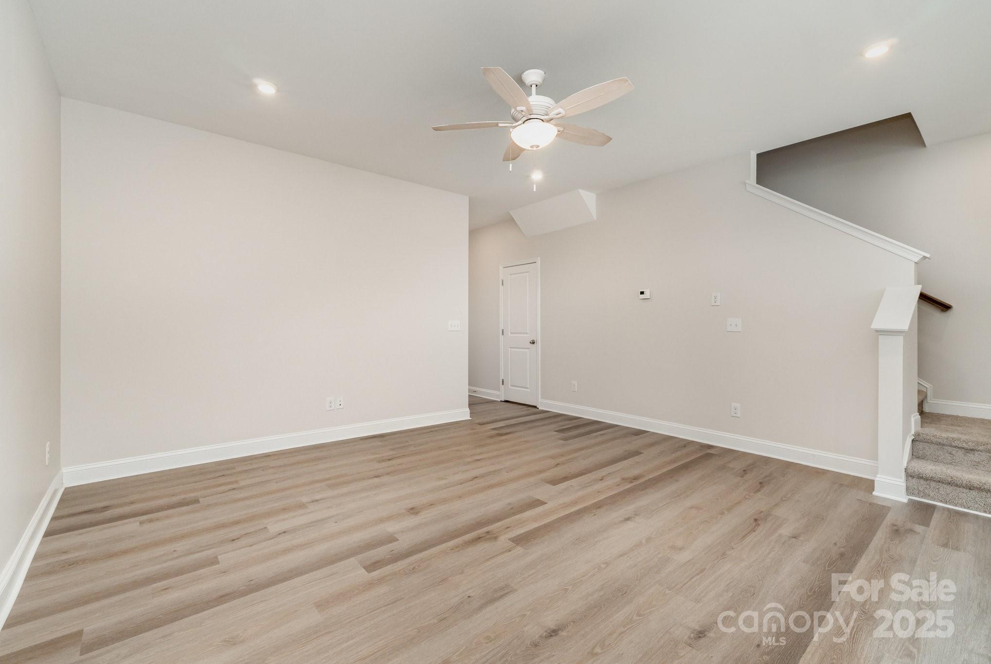 334 Embers Lane — Clover