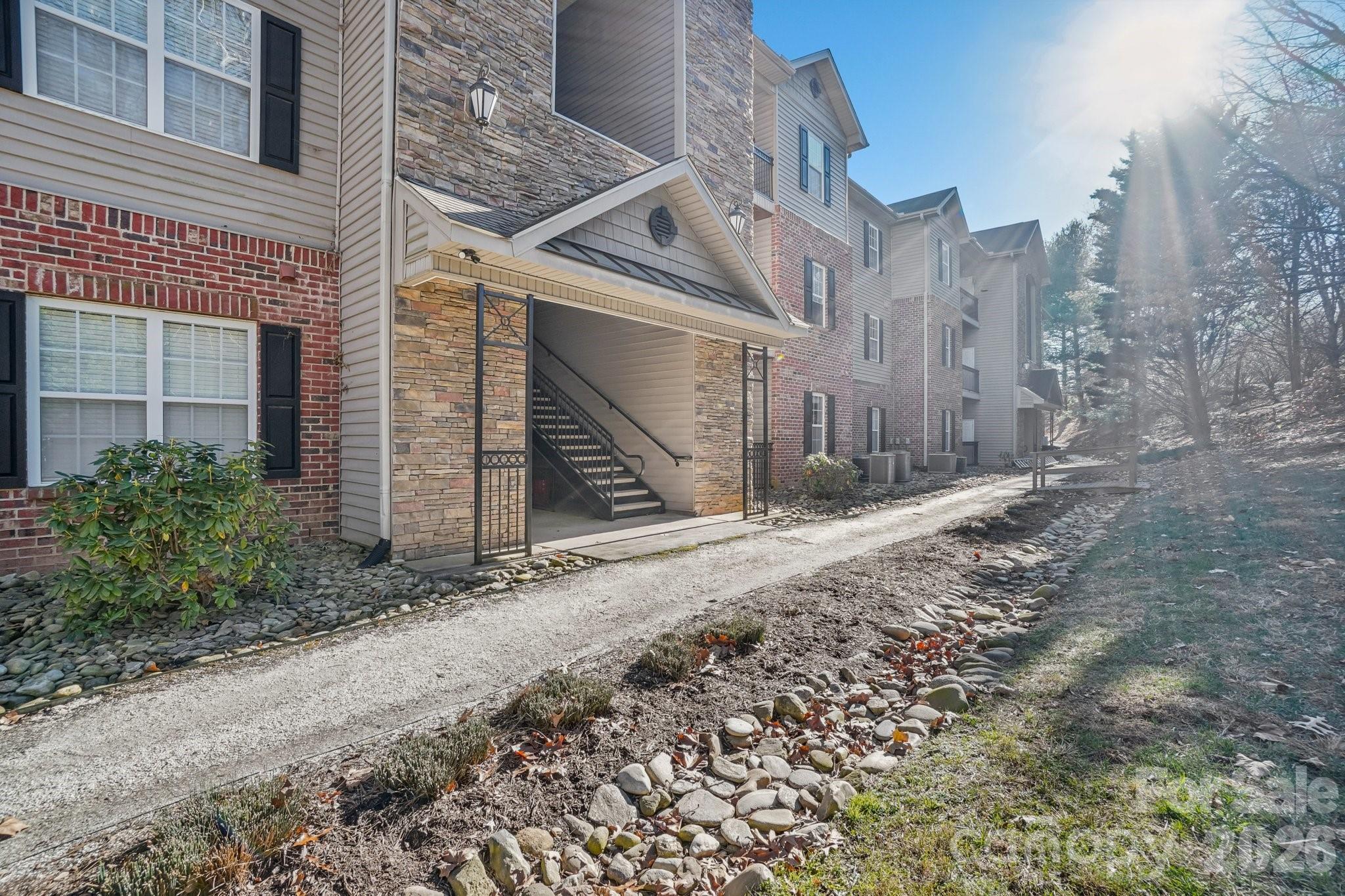 316 Appeldoorn Circle — Asheville