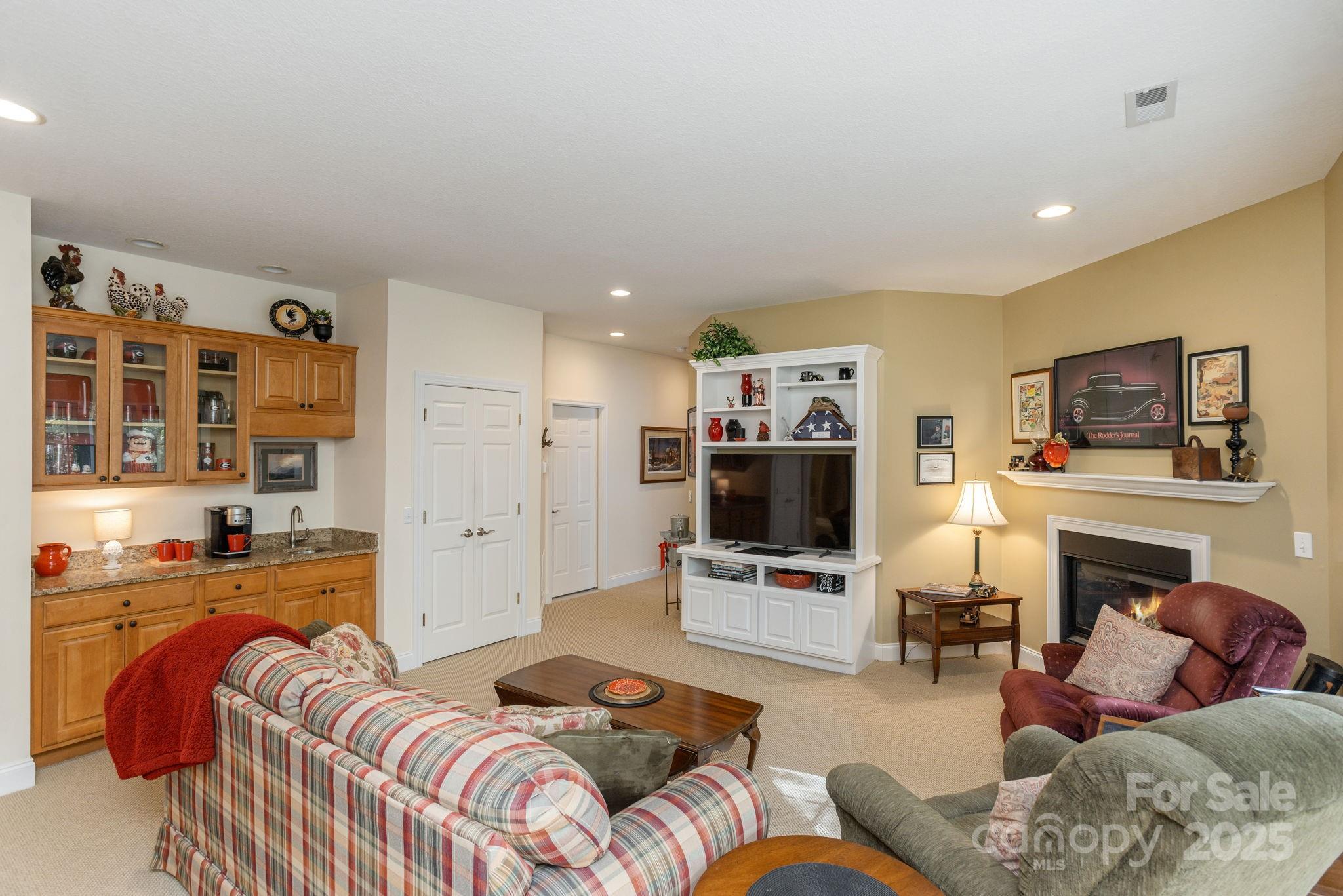 115 Chancery Court — Flat Rock