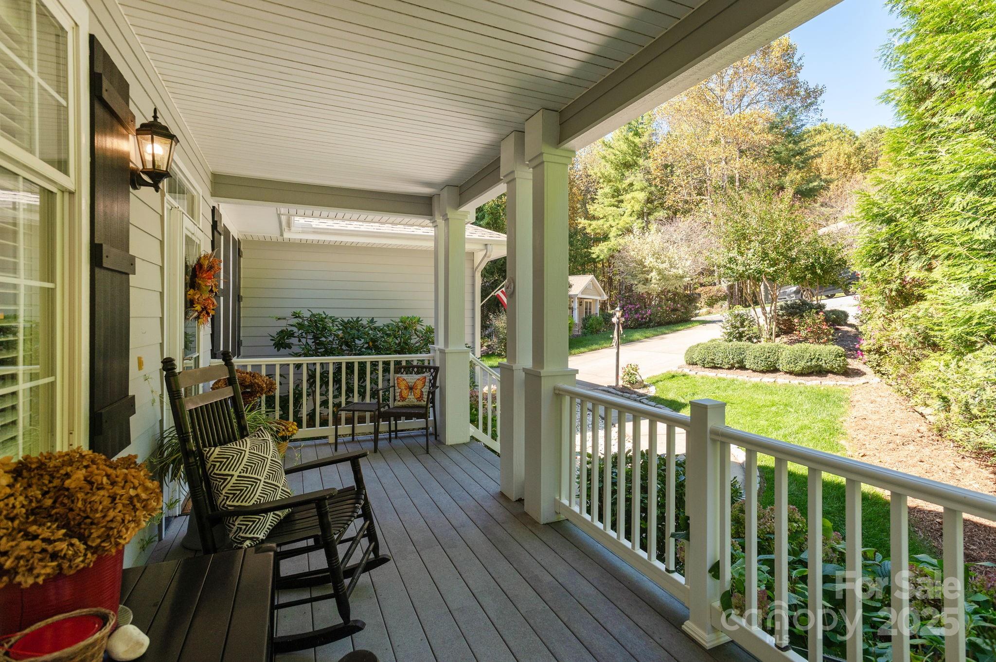 115 Chancery Court — Flat Rock